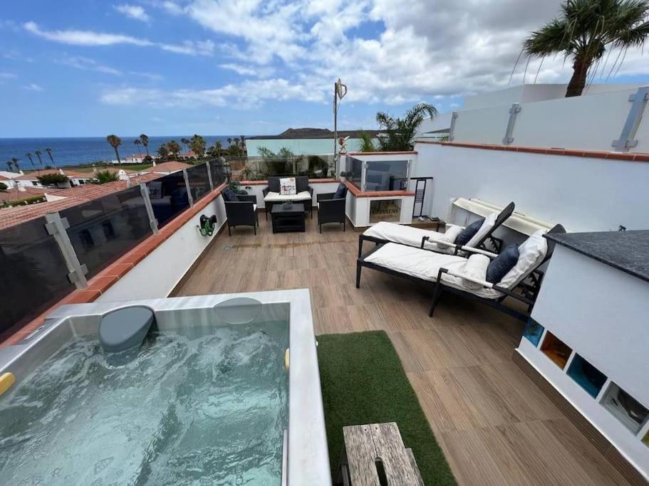 Ocean View Amarilla Golf Villa