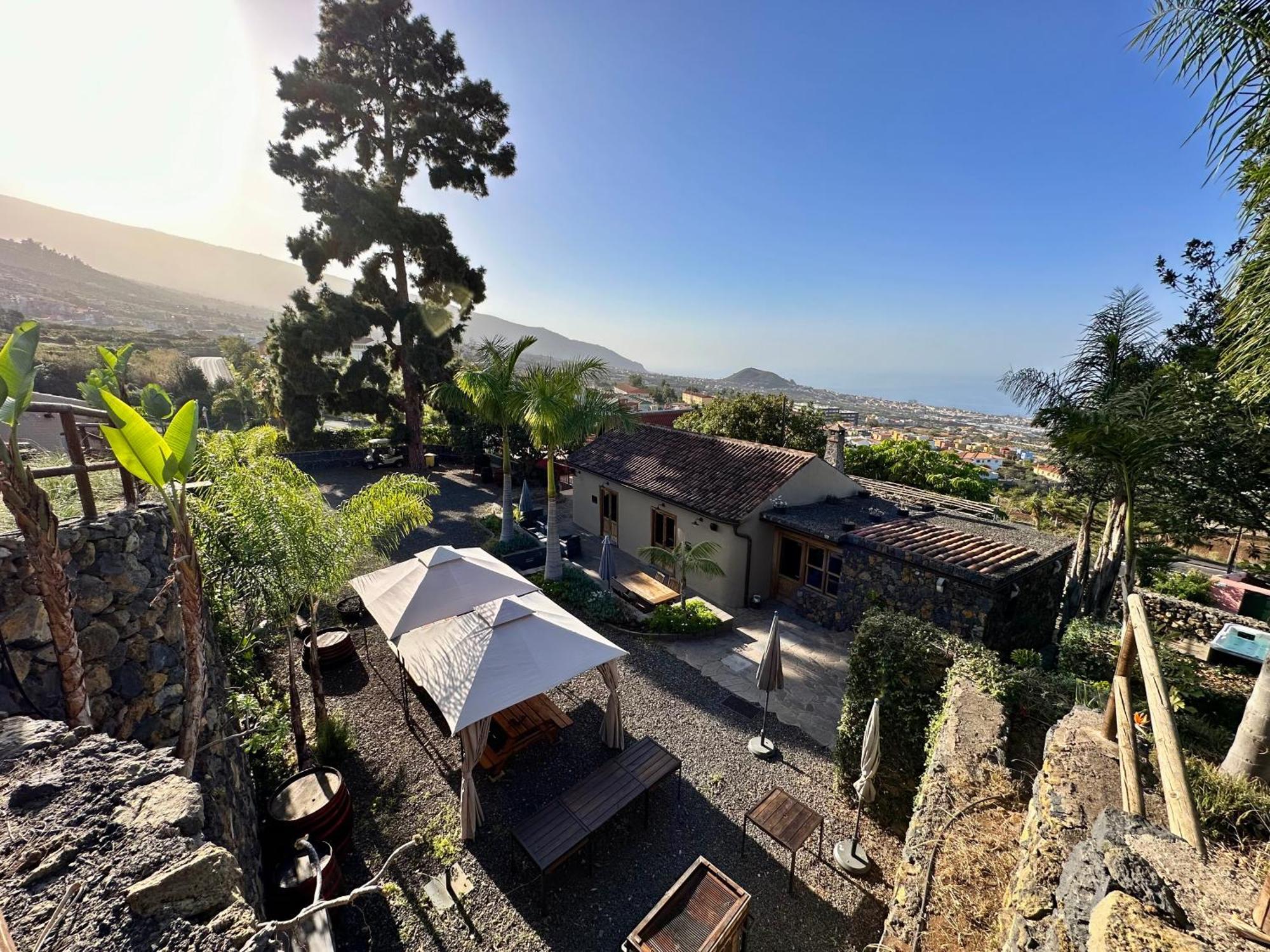 Oscar Burchard Hébergement de vacances La Orotava