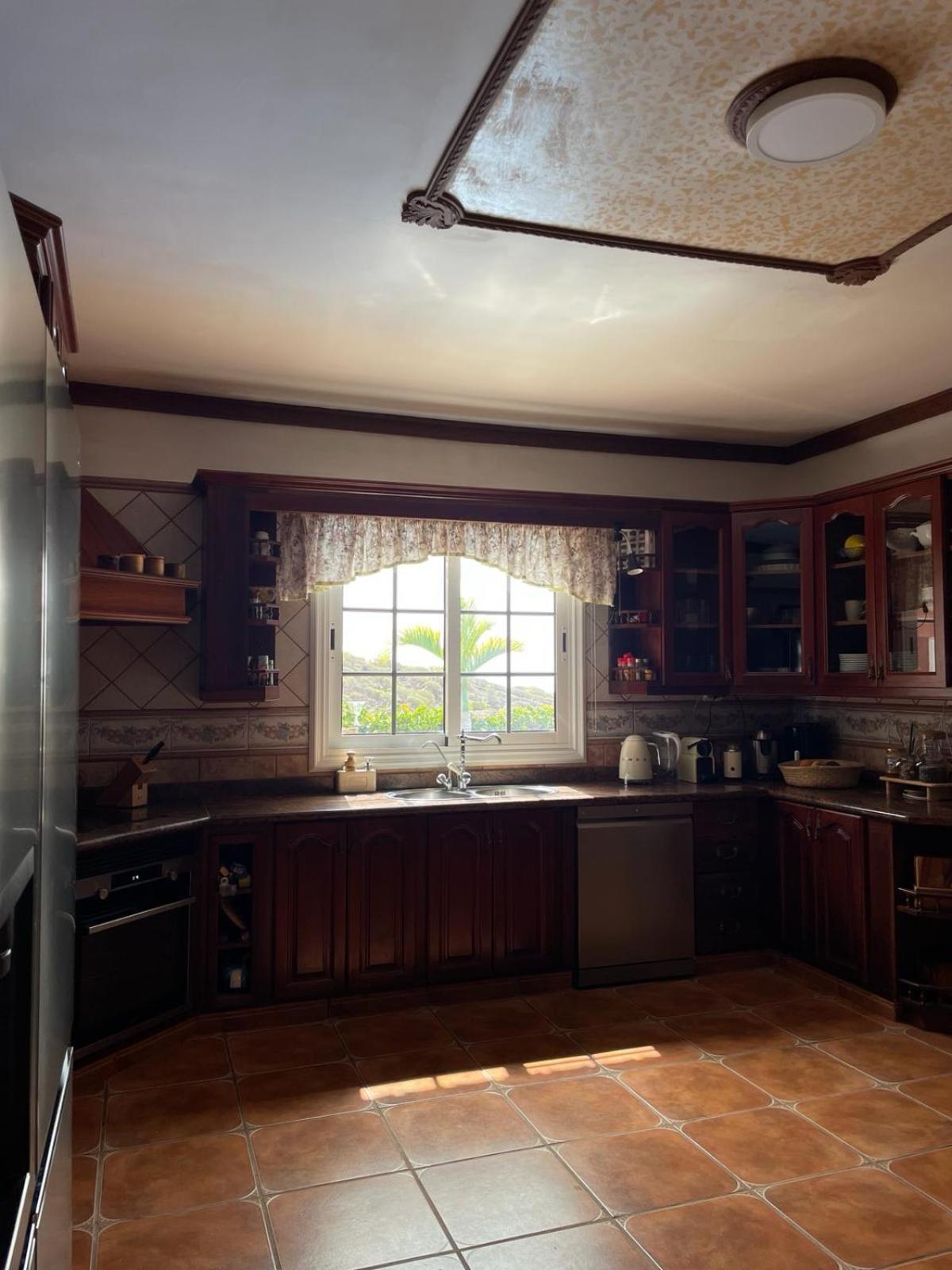 Maravilla With Sea Views Villa