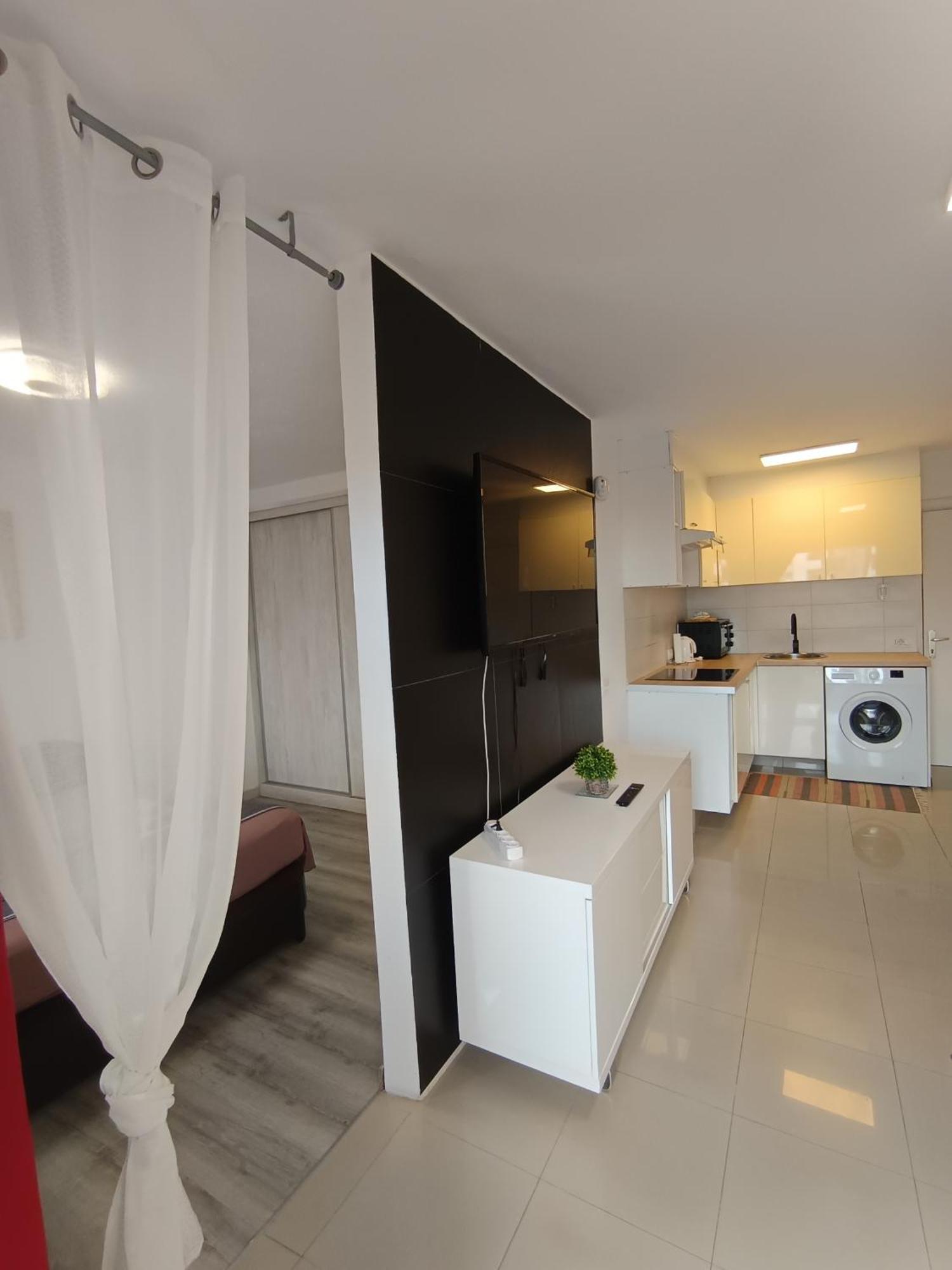 Casa Saura -playa De Americas * Arona (Tenerife)