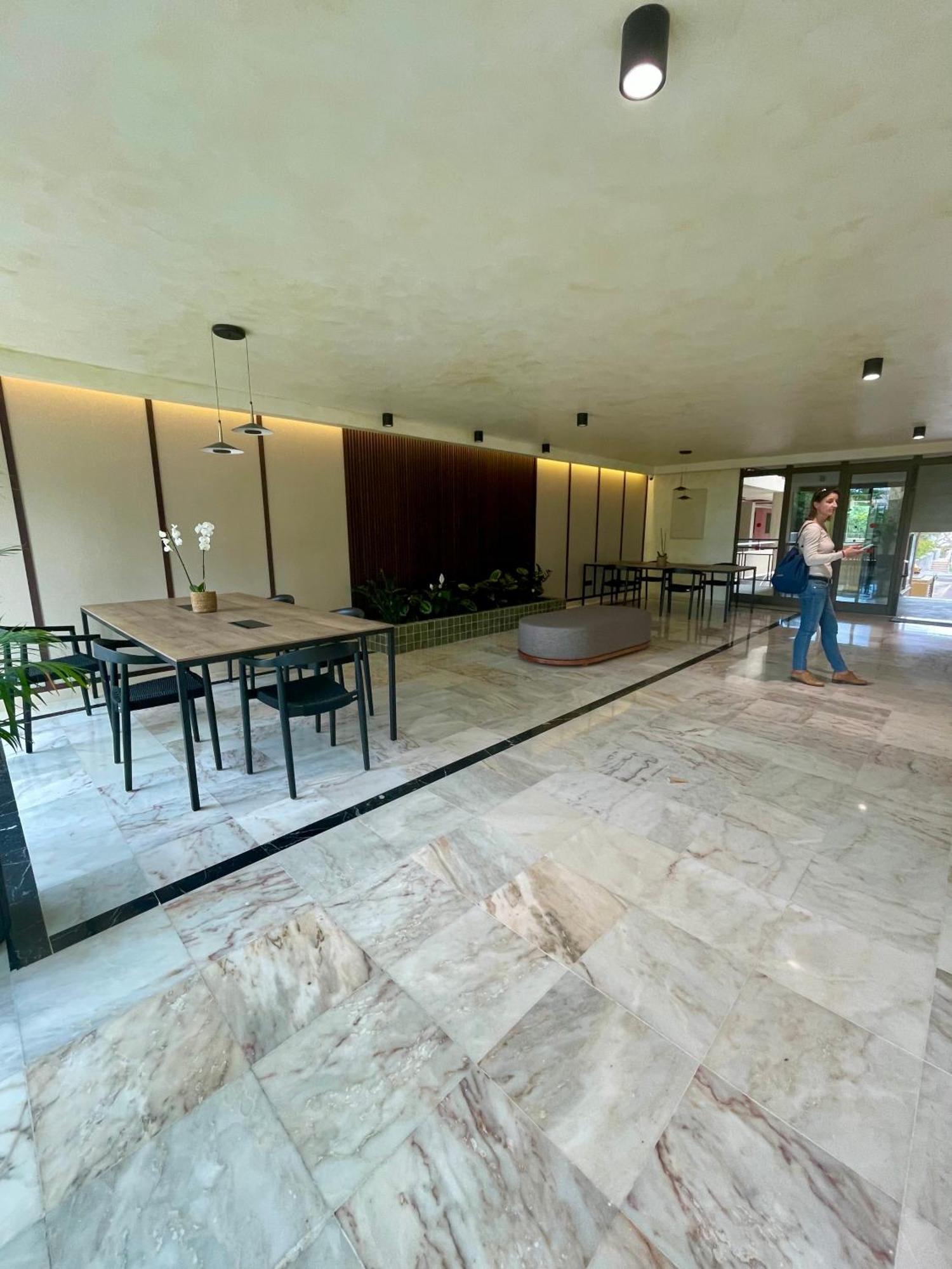 Royal View - Playa De Americas Apartment