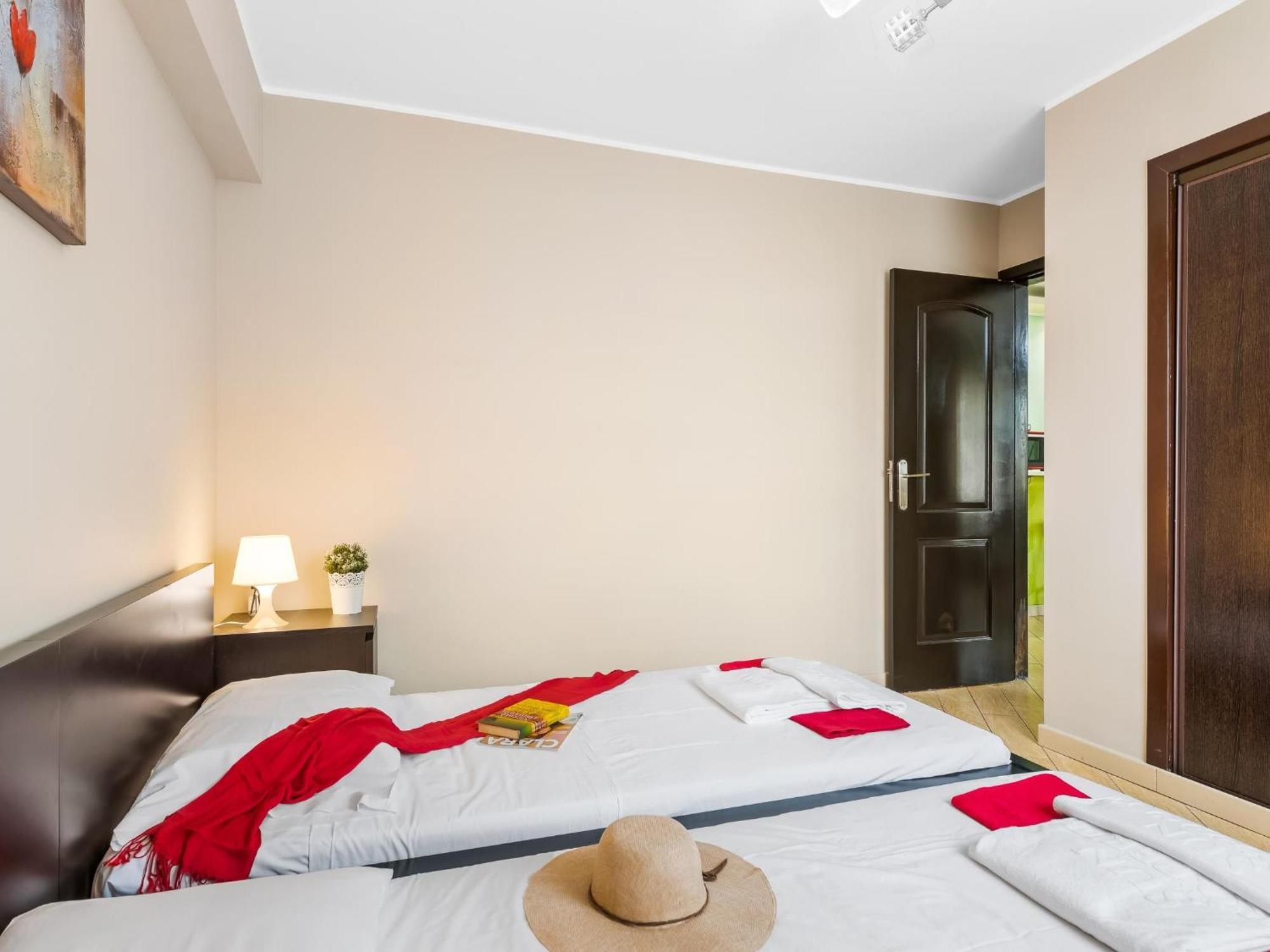 556 Shopping Centre Pueblo Canario Apartment Playa de las Americas (Tenerife)