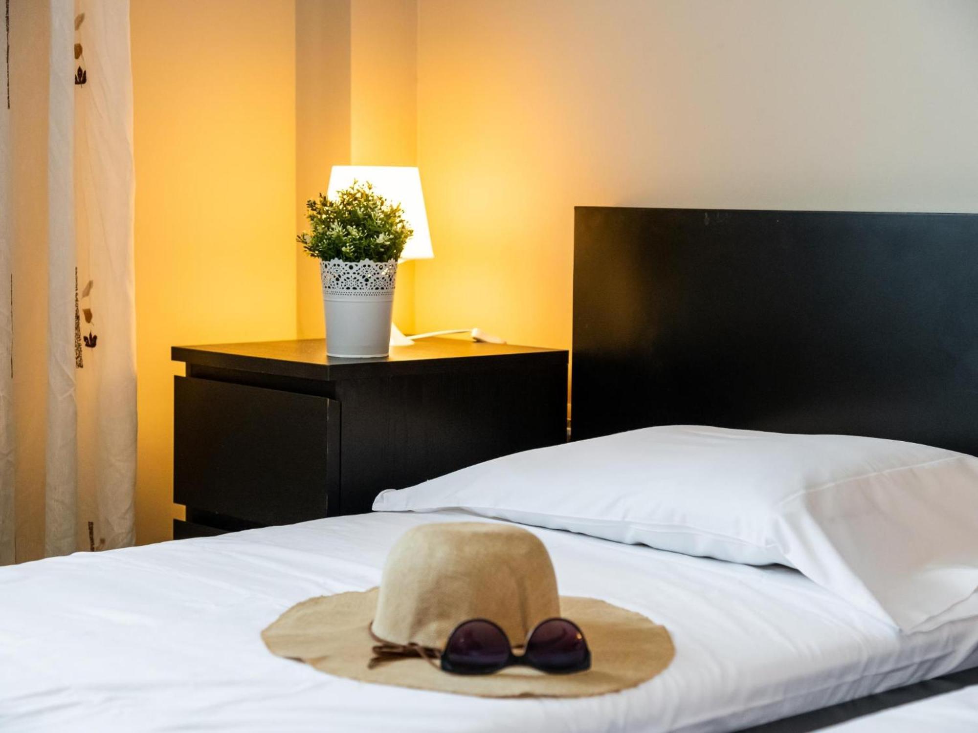 Apartment 556 Shopping Centre Pueblo Canario Playa de las Americas (Tenerife)