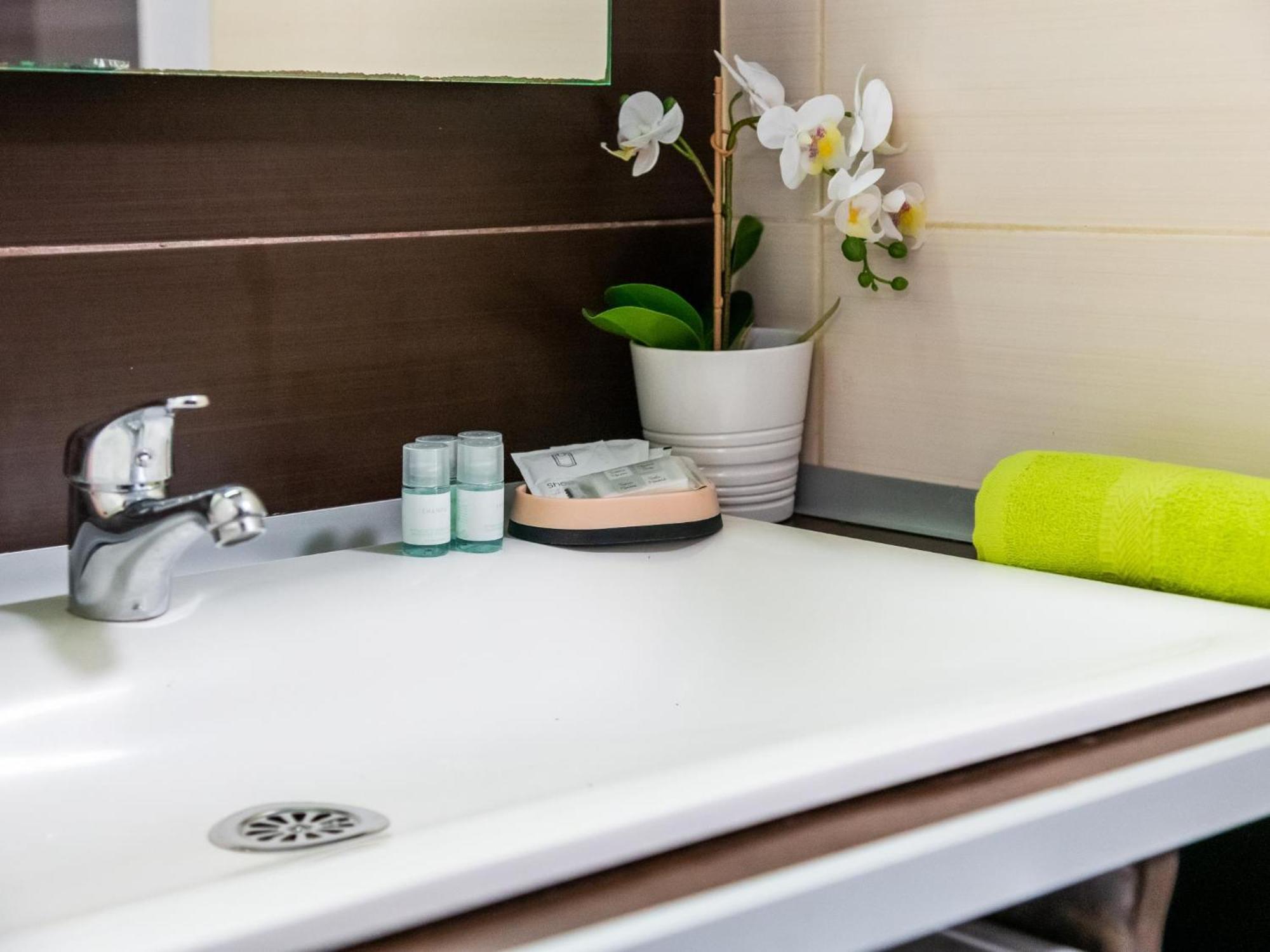 Apartment 556 Shopping Centre Pueblo Canario Playa de las Americas (Tenerife)