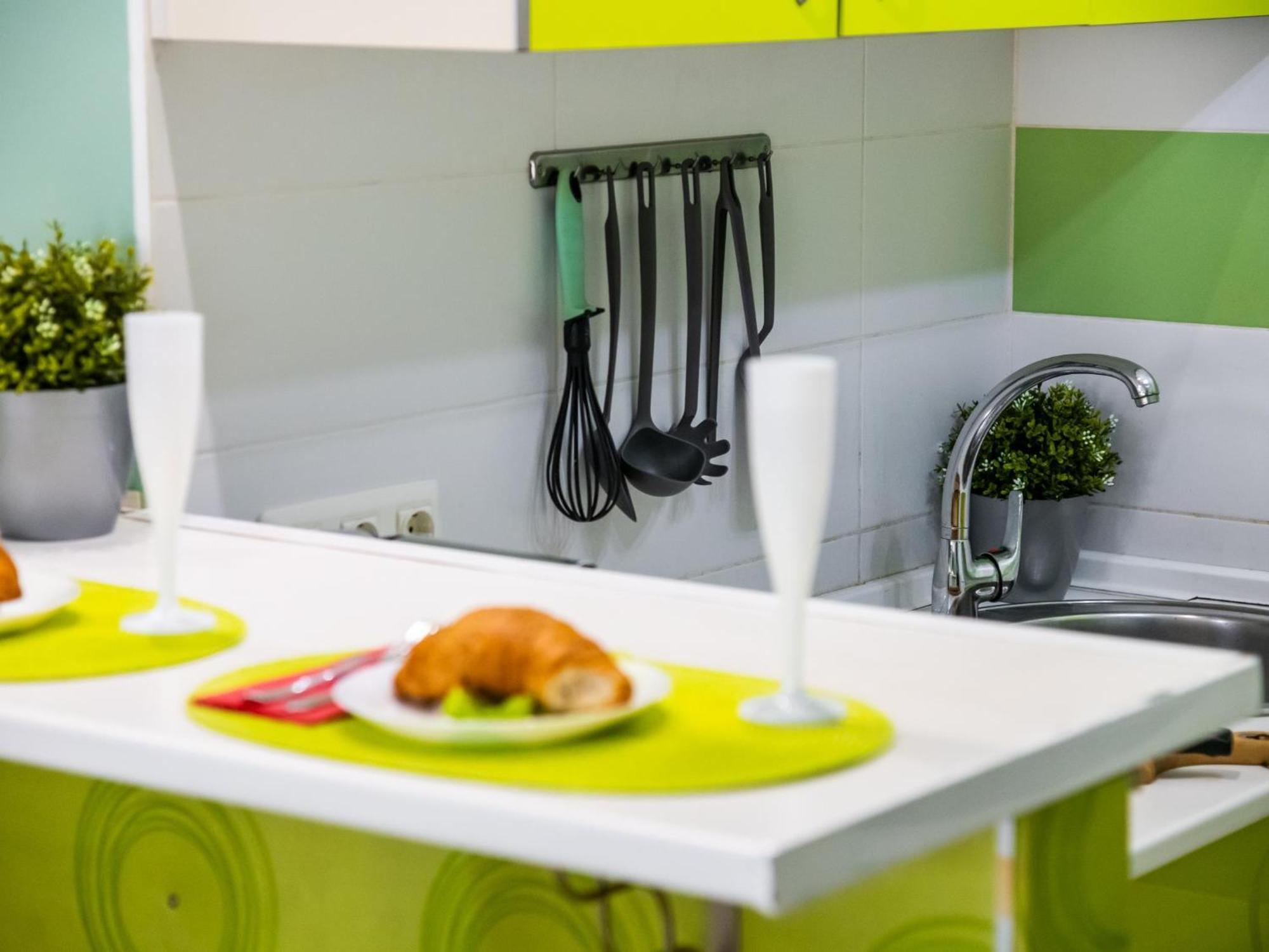 556 Shopping Centre Pueblo Canario Apartment *
