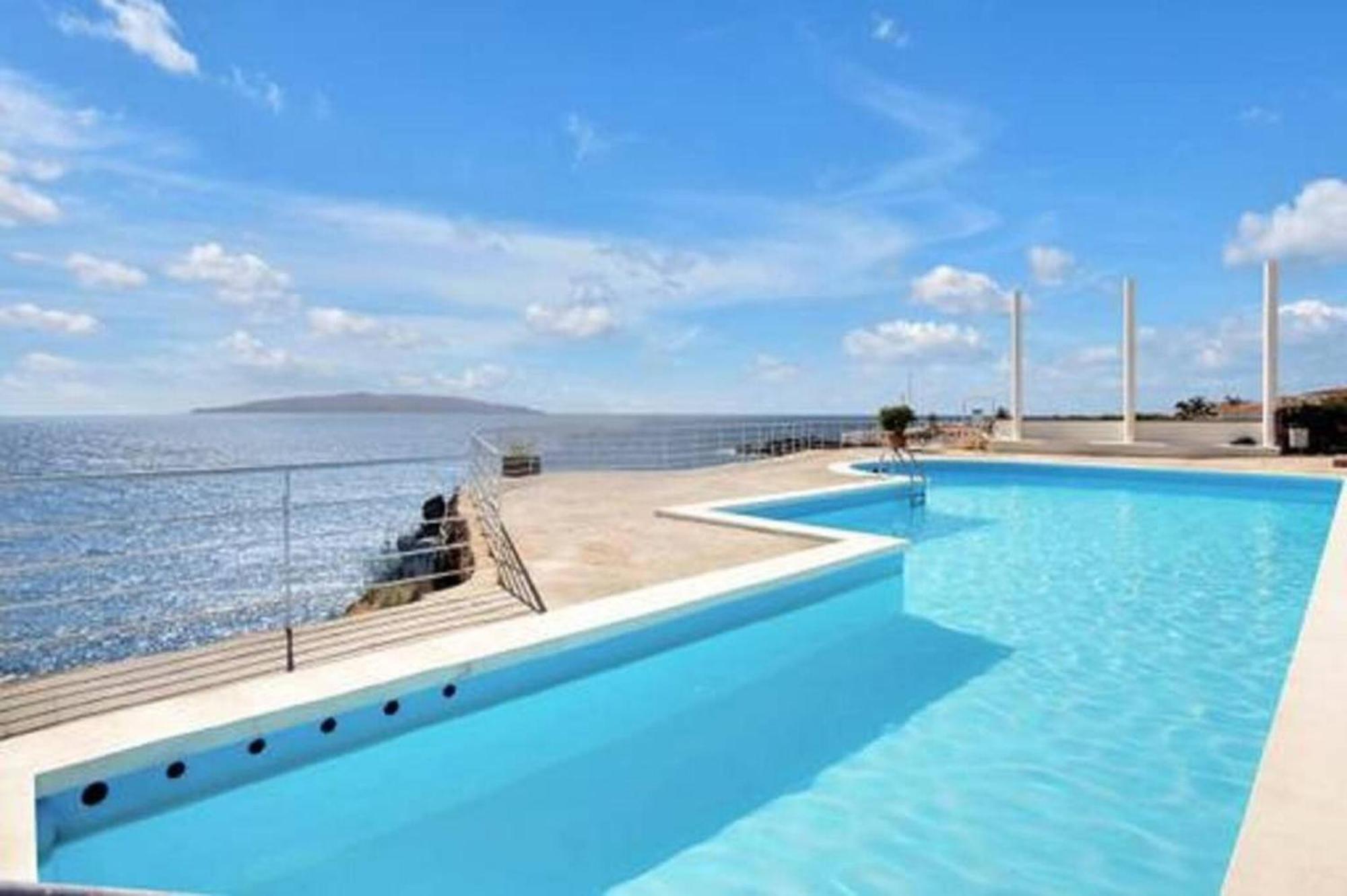 Costa Isora 1 Frontline *