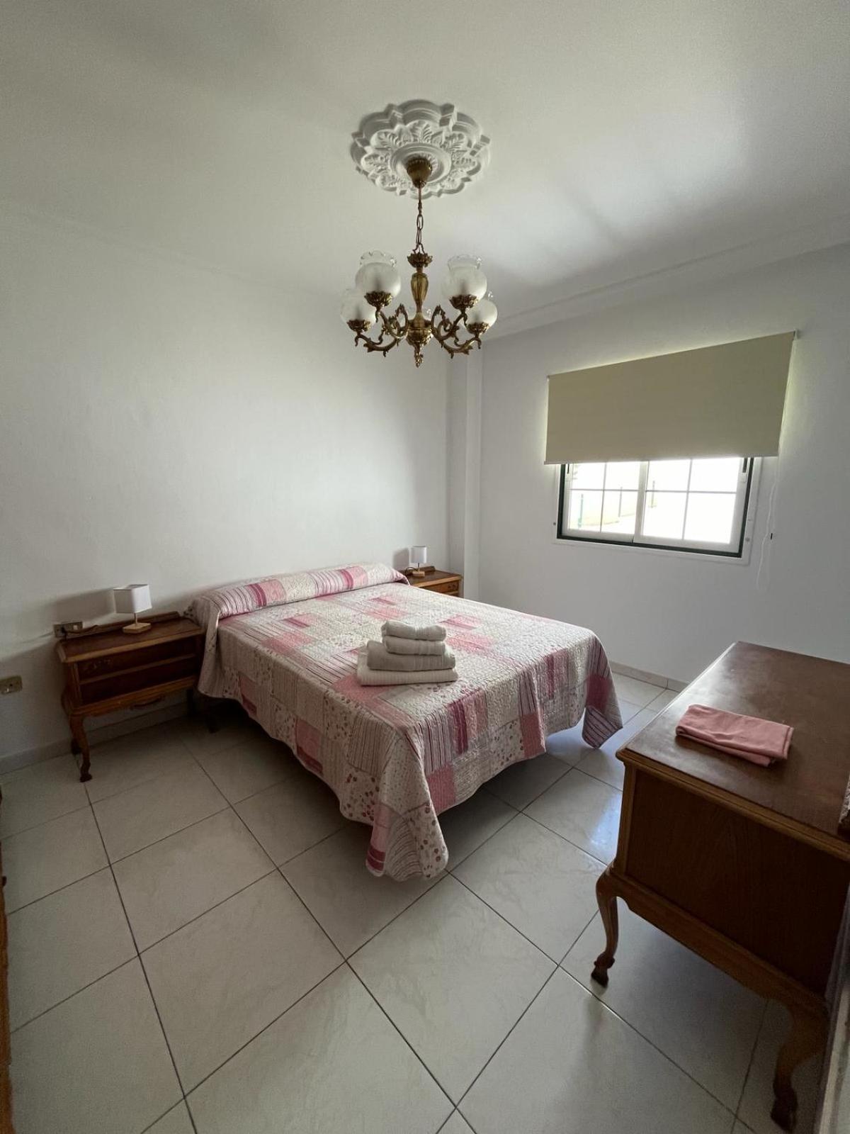 Retro Vintage Toscal Bus Stop 5p Appartement *