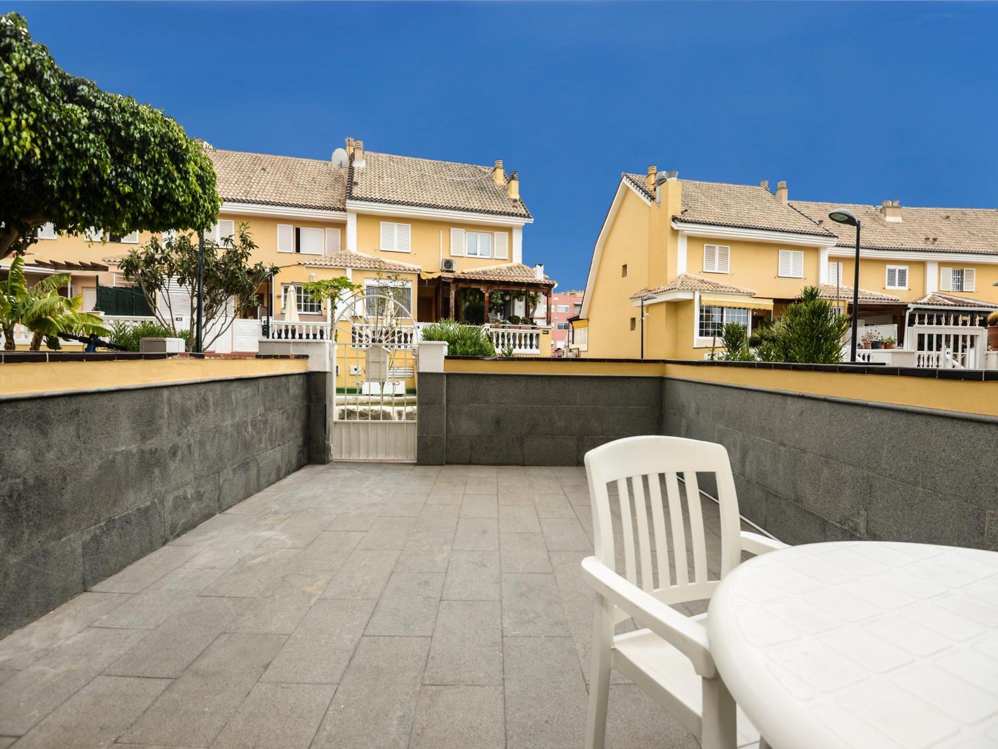 Tenerife Sur Cristianos,parking,air,wifi Apartment *
