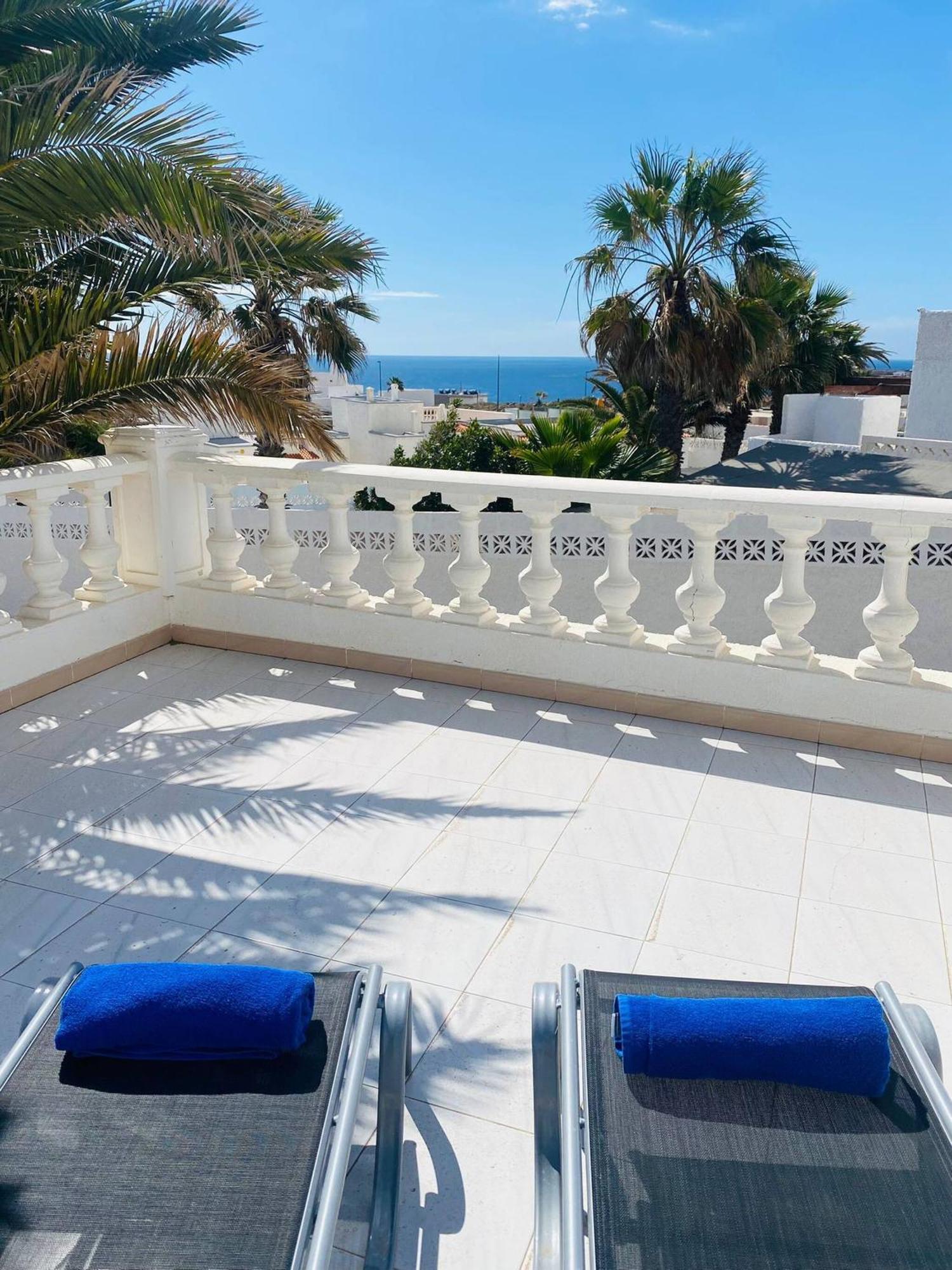 Beautiful Duque With Pool In Poris Abona And Parking Porís de Abona