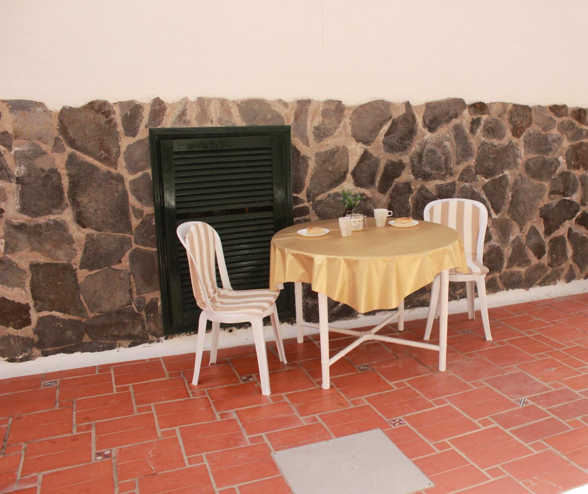 Cristianos Tipaki Apartment *