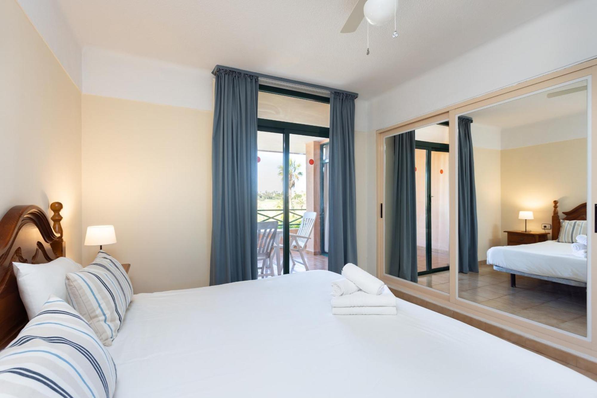 Apartment With Terrace In Golf Del Sur