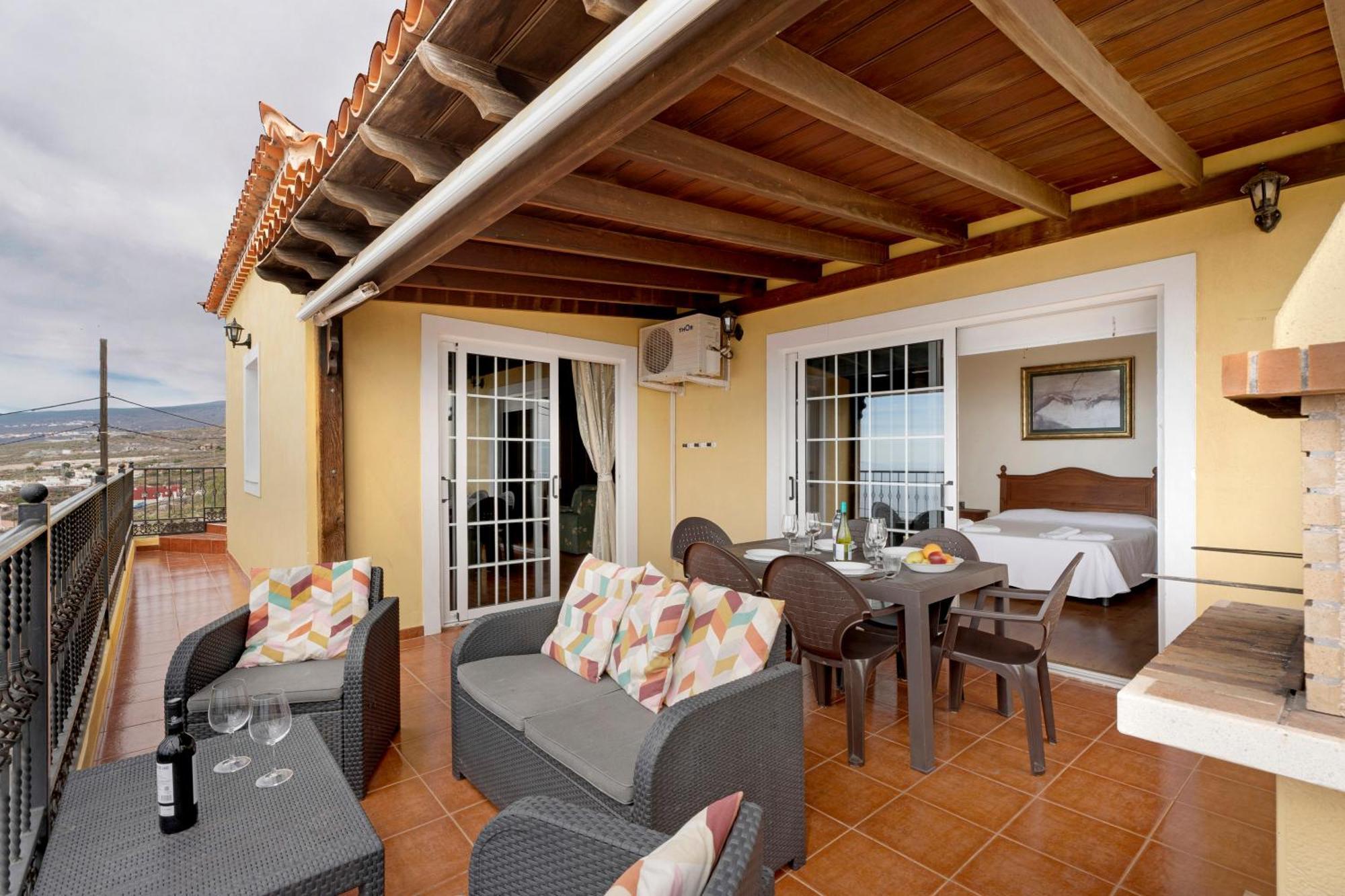 Tijoco By Paramount Holidays * Costa Adeje (Tenerife)