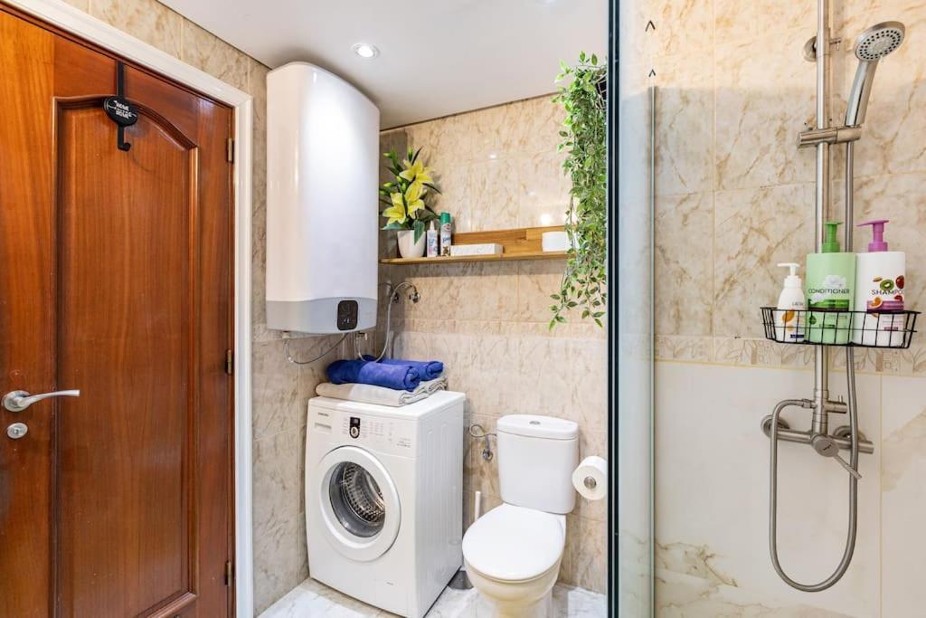 Beachfront Private In Pueblo Torviscas Sunset Harbour Apartment *
