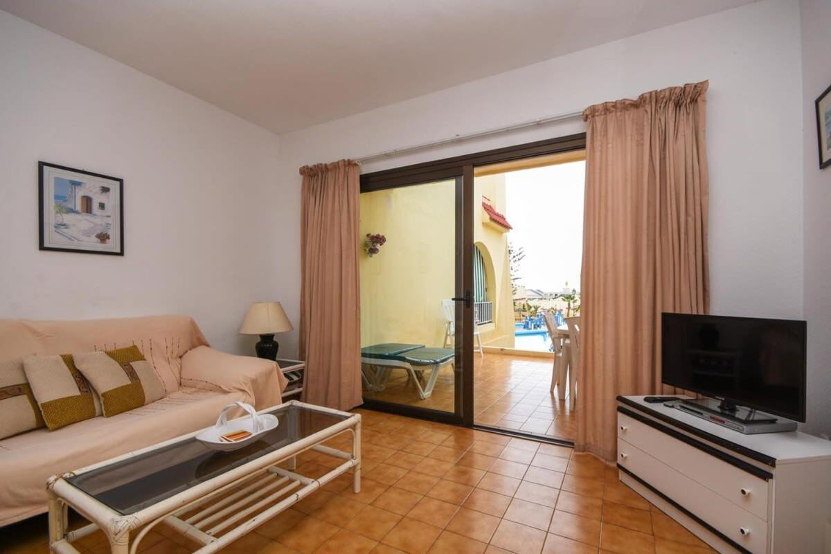 Mare 68 - Two Bed Apartamento Costa Adeje (Tenerife)