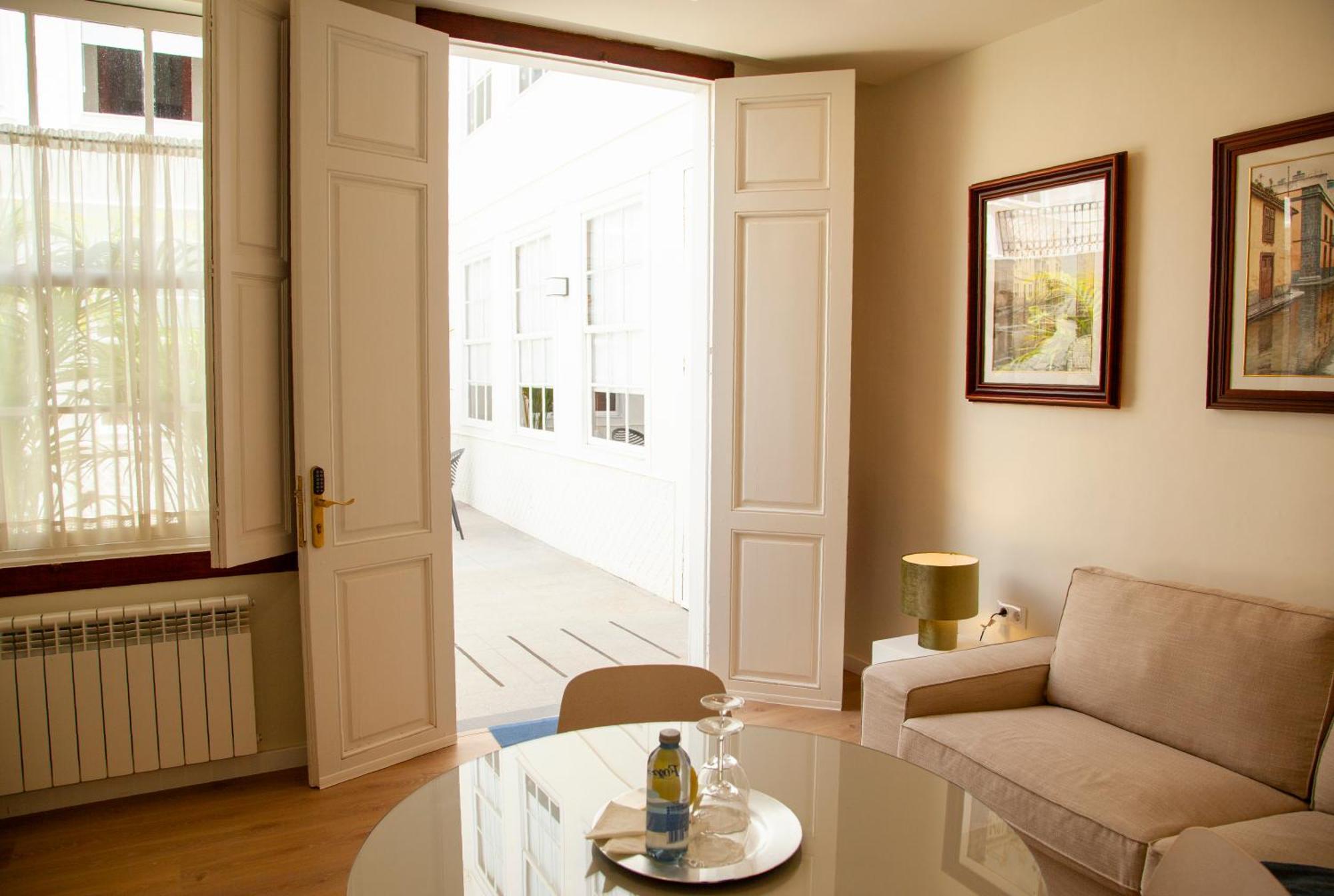 Nava Hotel 4*