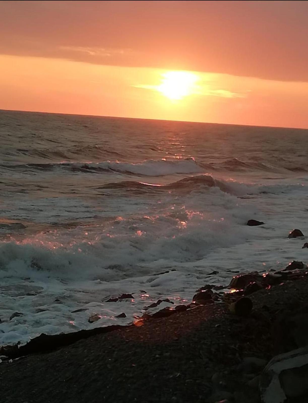 Two Bedroom Near The Ocean *