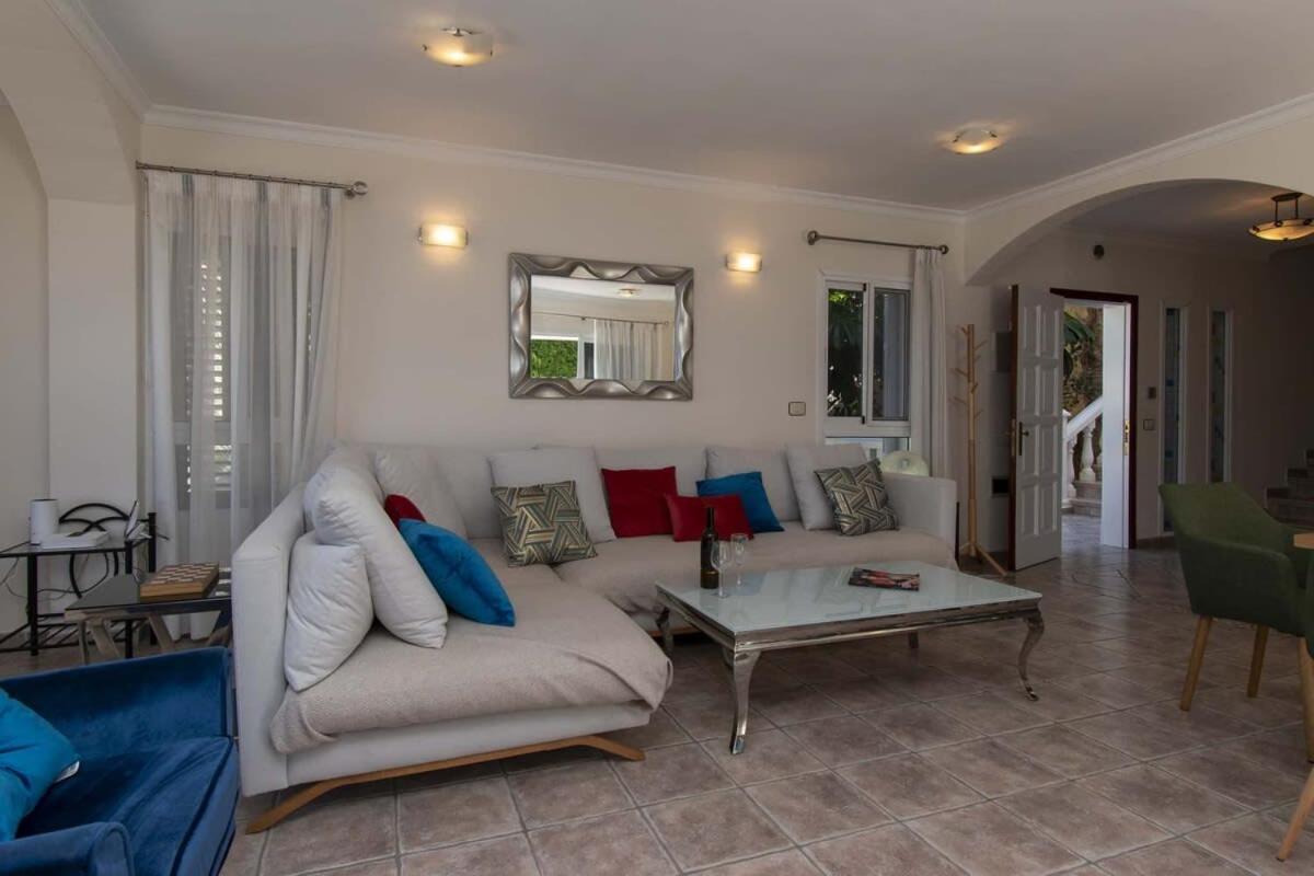 Belkis Villa *