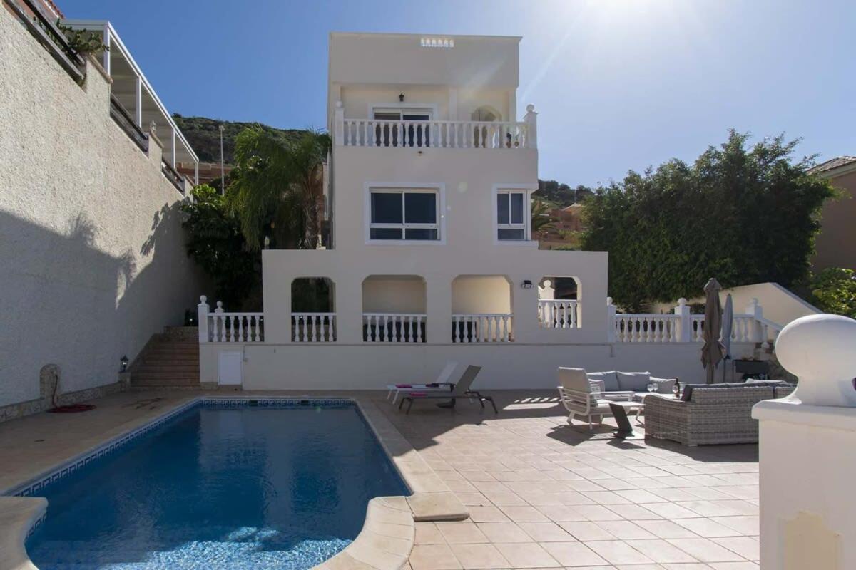 Belkis Villa