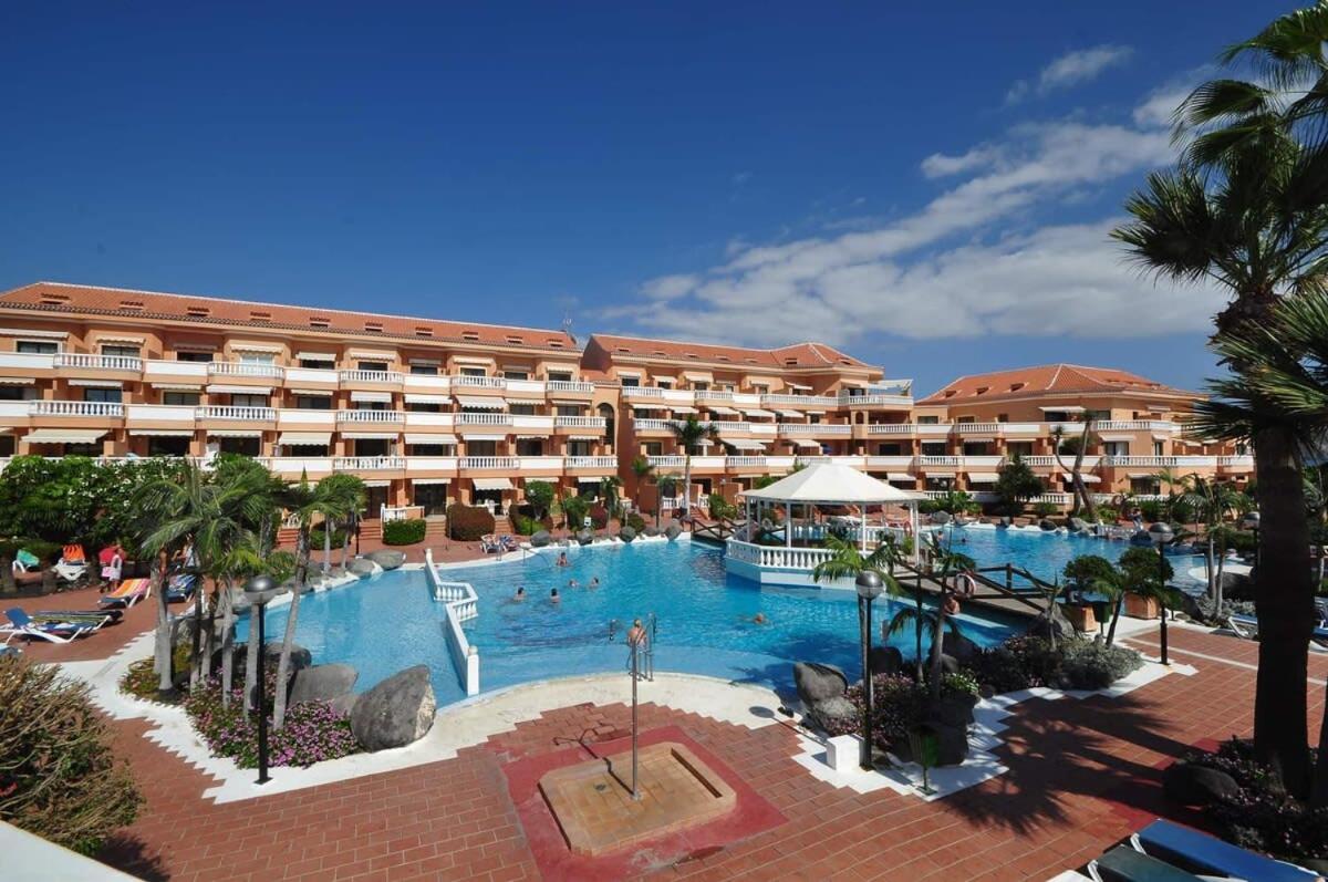 Apartment Tenerife Royal Gardens 19 - One Bed Front Line With Amazing Sea Views *