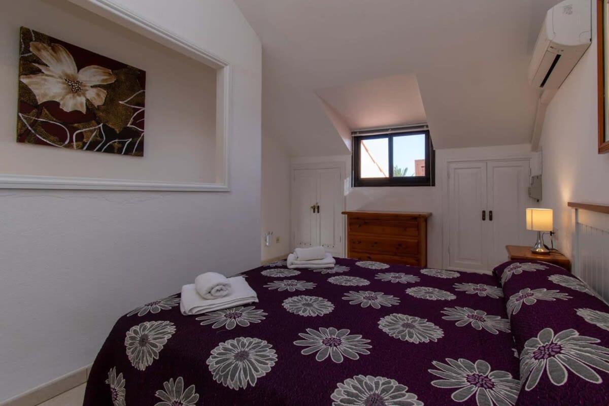 Tenerife Royal Gardens 19 - One Bed Front Line With Amazing Sea Views Apartment Playa de las Americas (Tenerife)