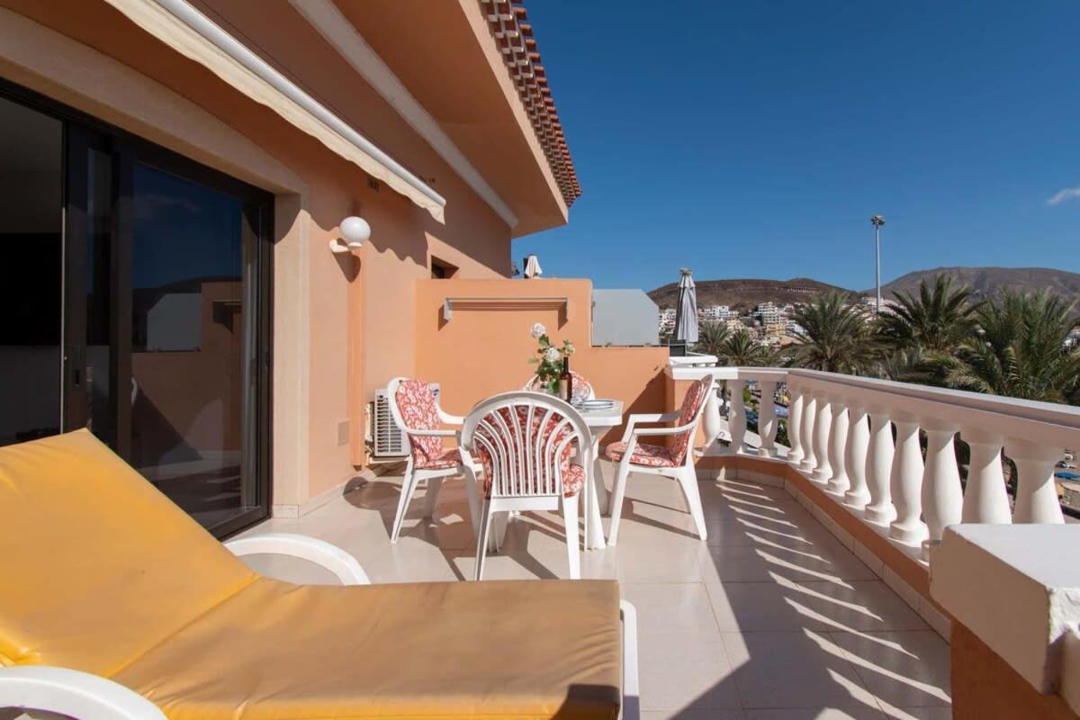 Tenerife Royal Gardens 19 - One Bed Front Line With Amazing Sea Views Apartment