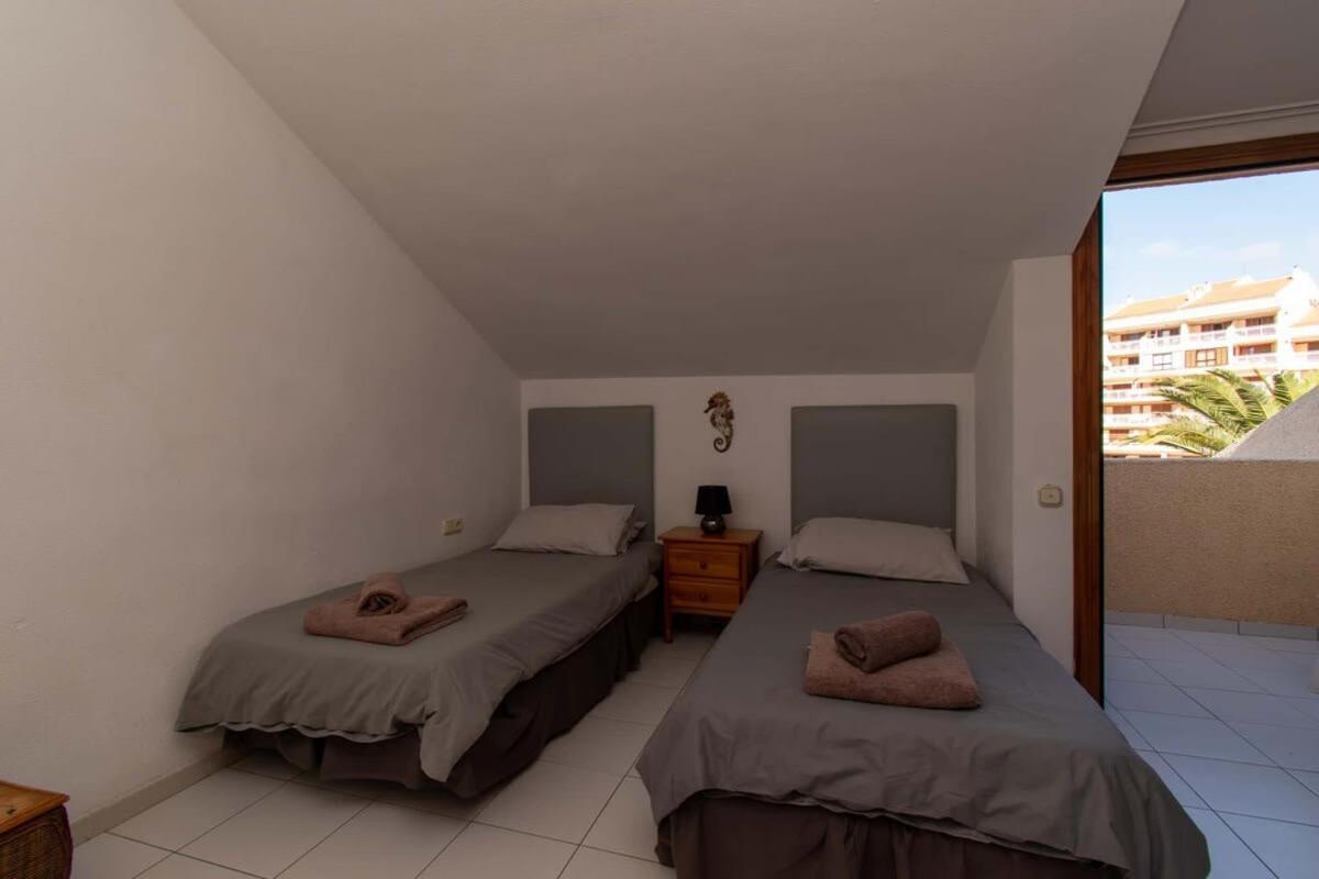 Villa Compostela Beach 28 - Four Bed Overlooking Pool Playa de las Américas