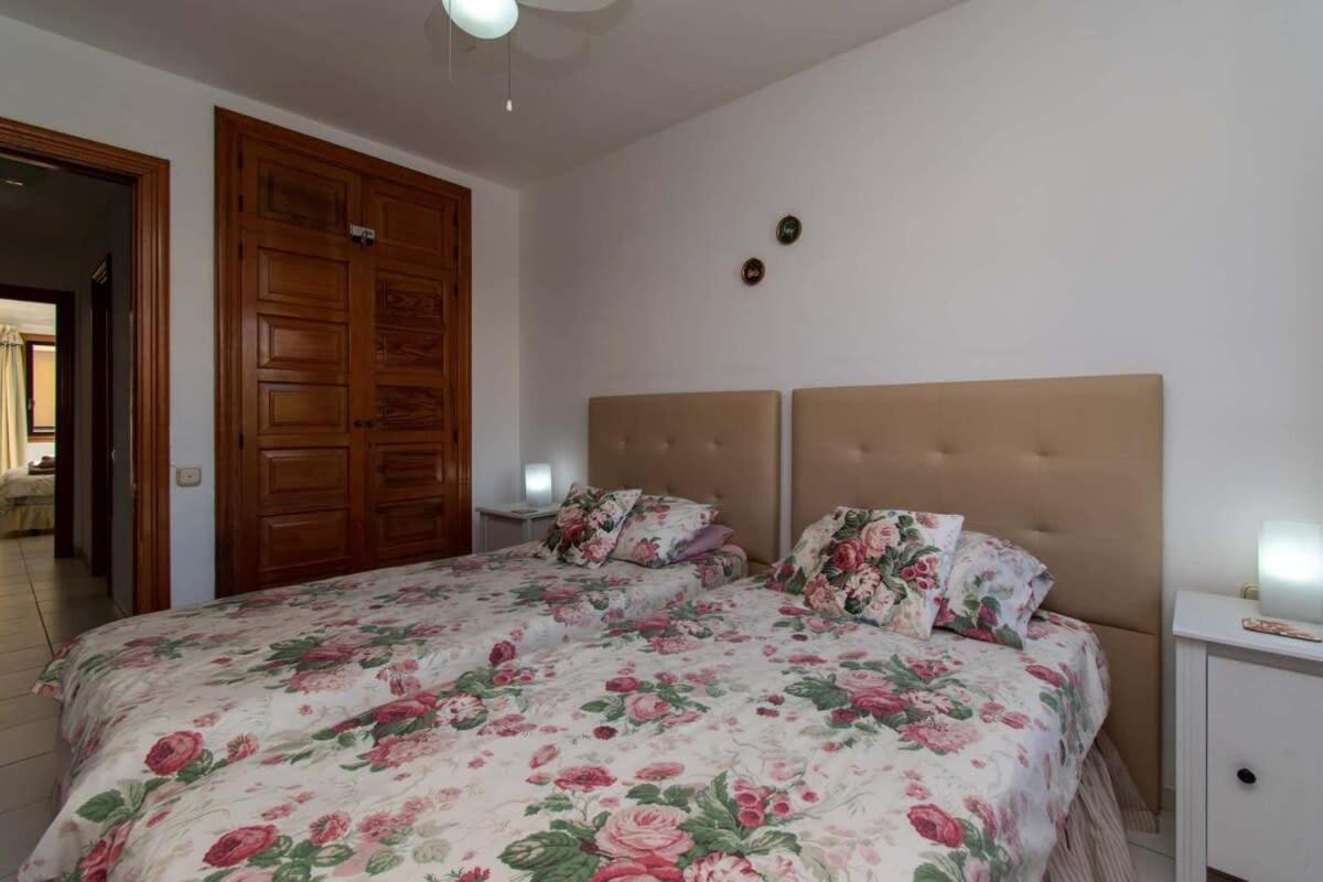 Villa Compostela Beach 28 - Four Bed Overlooking Pool *
