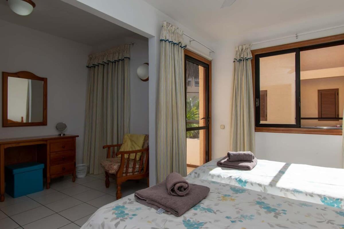 Villa Compostela Beach 28 - Four Bed Overlooking Pool Playa de las Américas