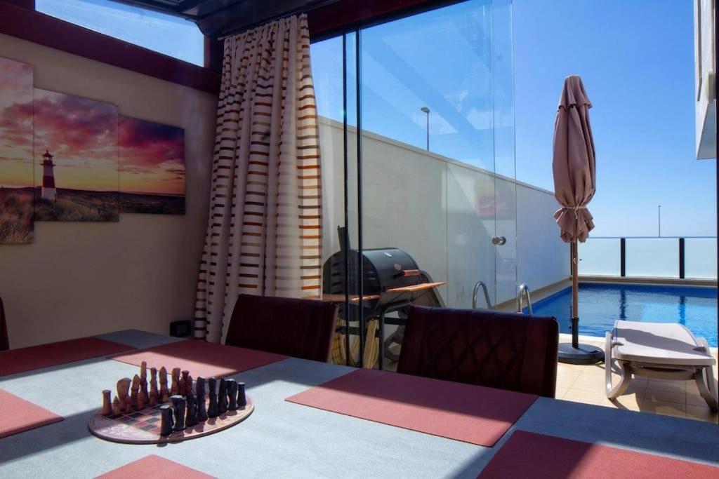 Hébergement de vacances Designer Haus Mit Beheiztem Pool *