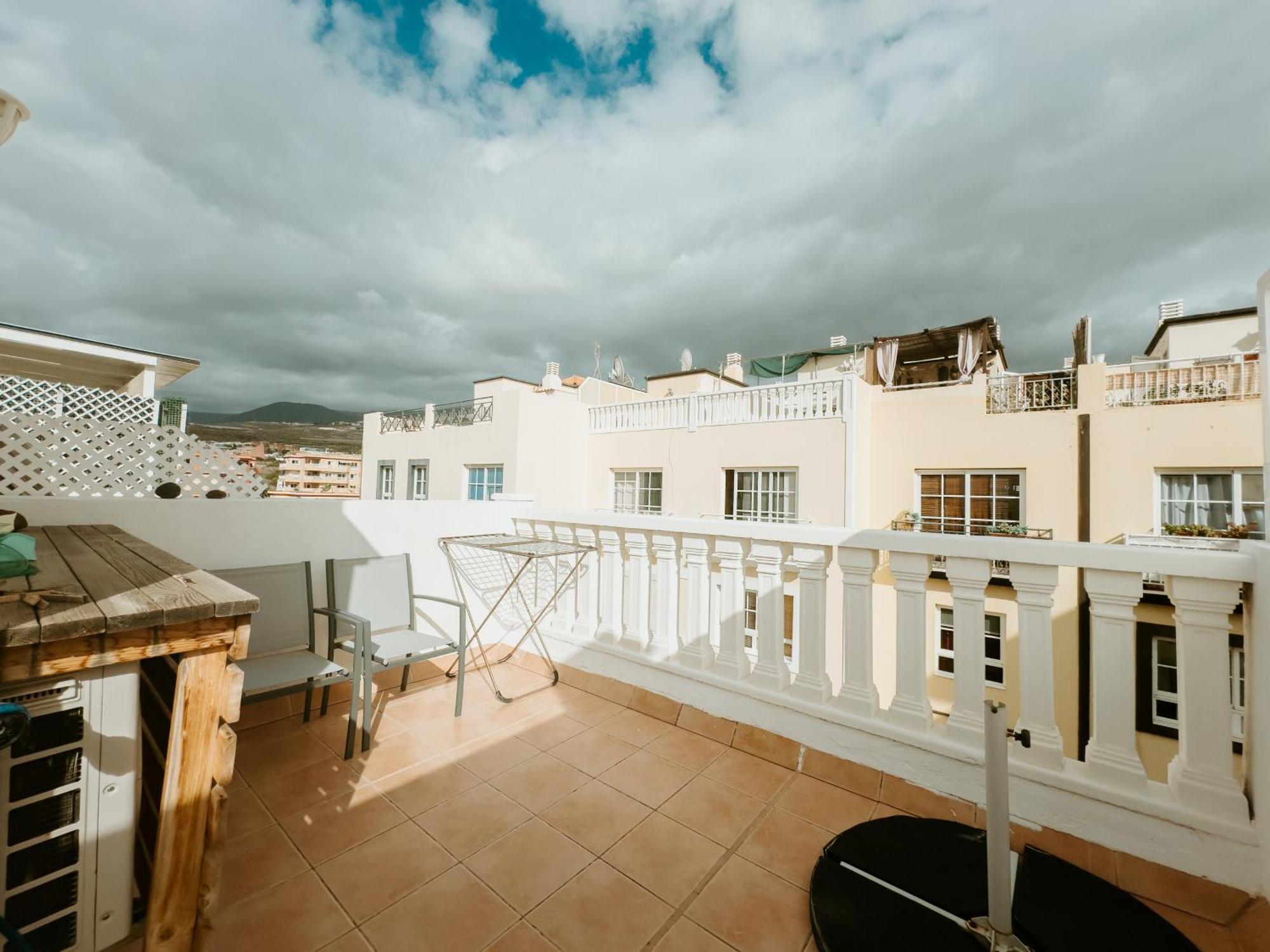 Spacious 2 Bedroom Golden By Aqua Vista Tenerife Apartment