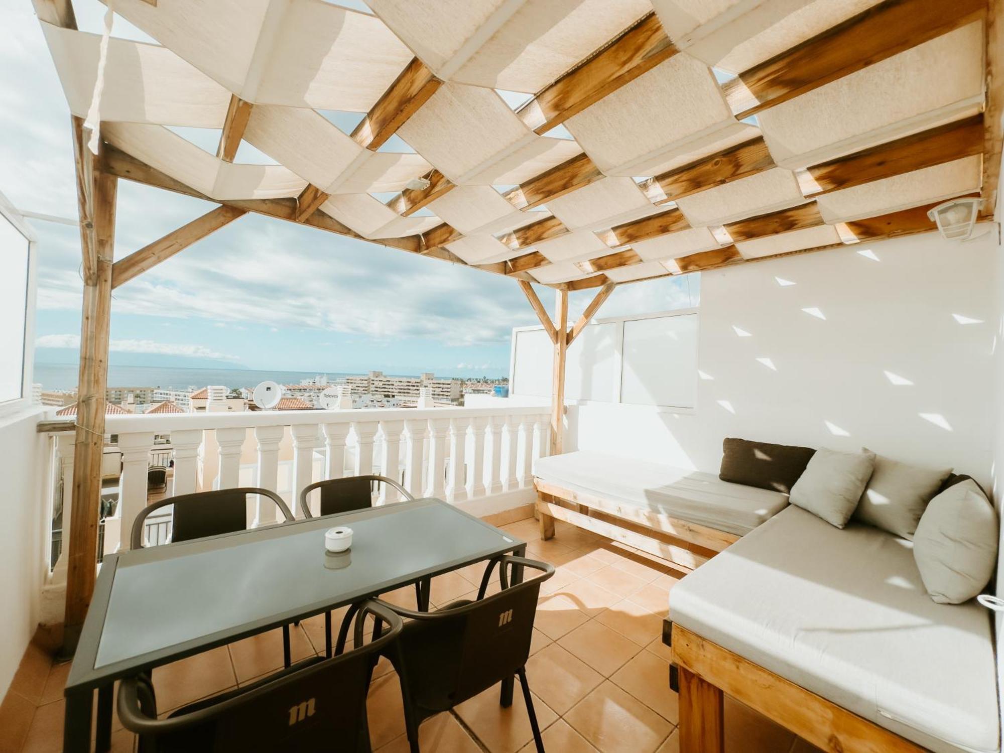 Spacious 2 Bedroom Golden By Aqua Vista Tenerife Apartment Callao Salvaje