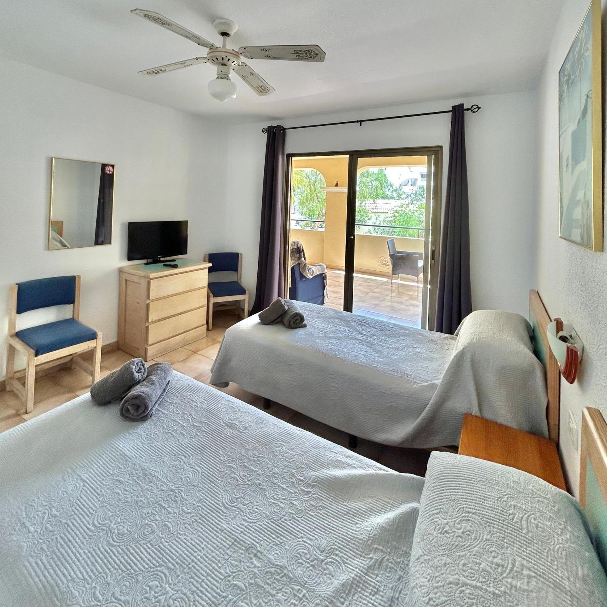 Castle Harbour 1 Bedroom Garden View C102 *