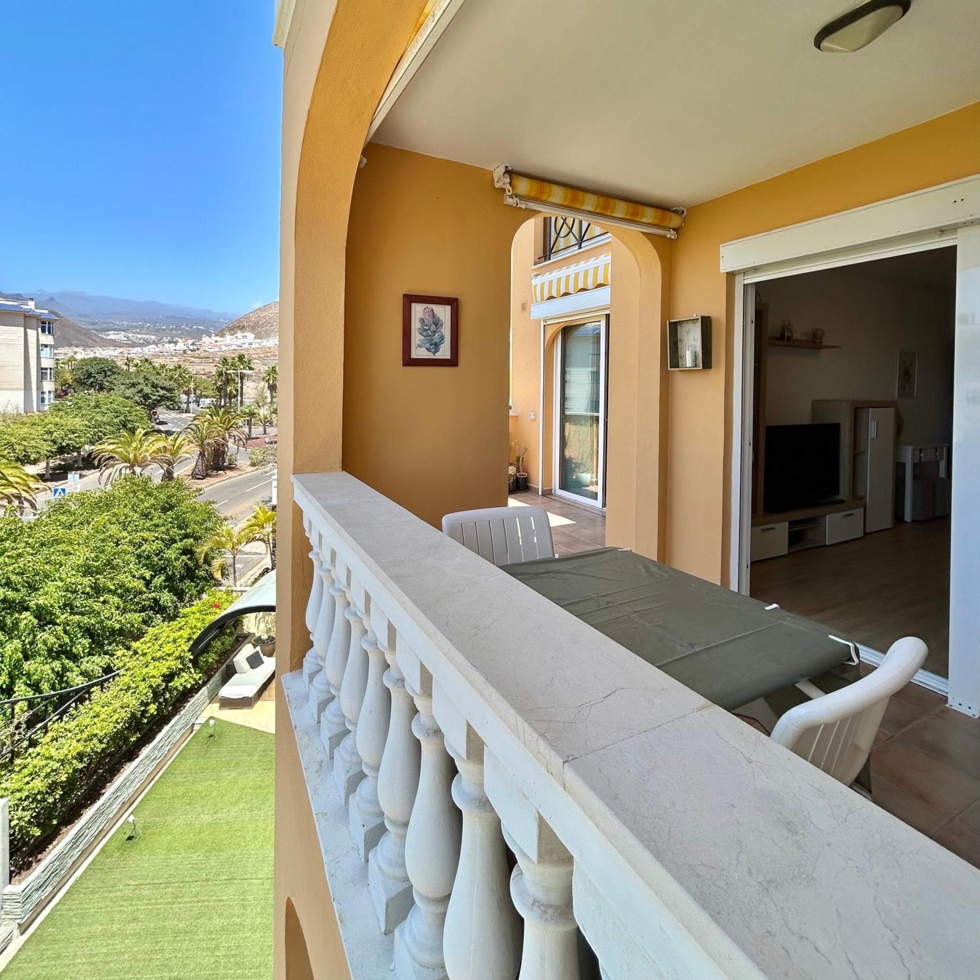 Apartamento Lovely Cristianos In Quiet Complex K108 *