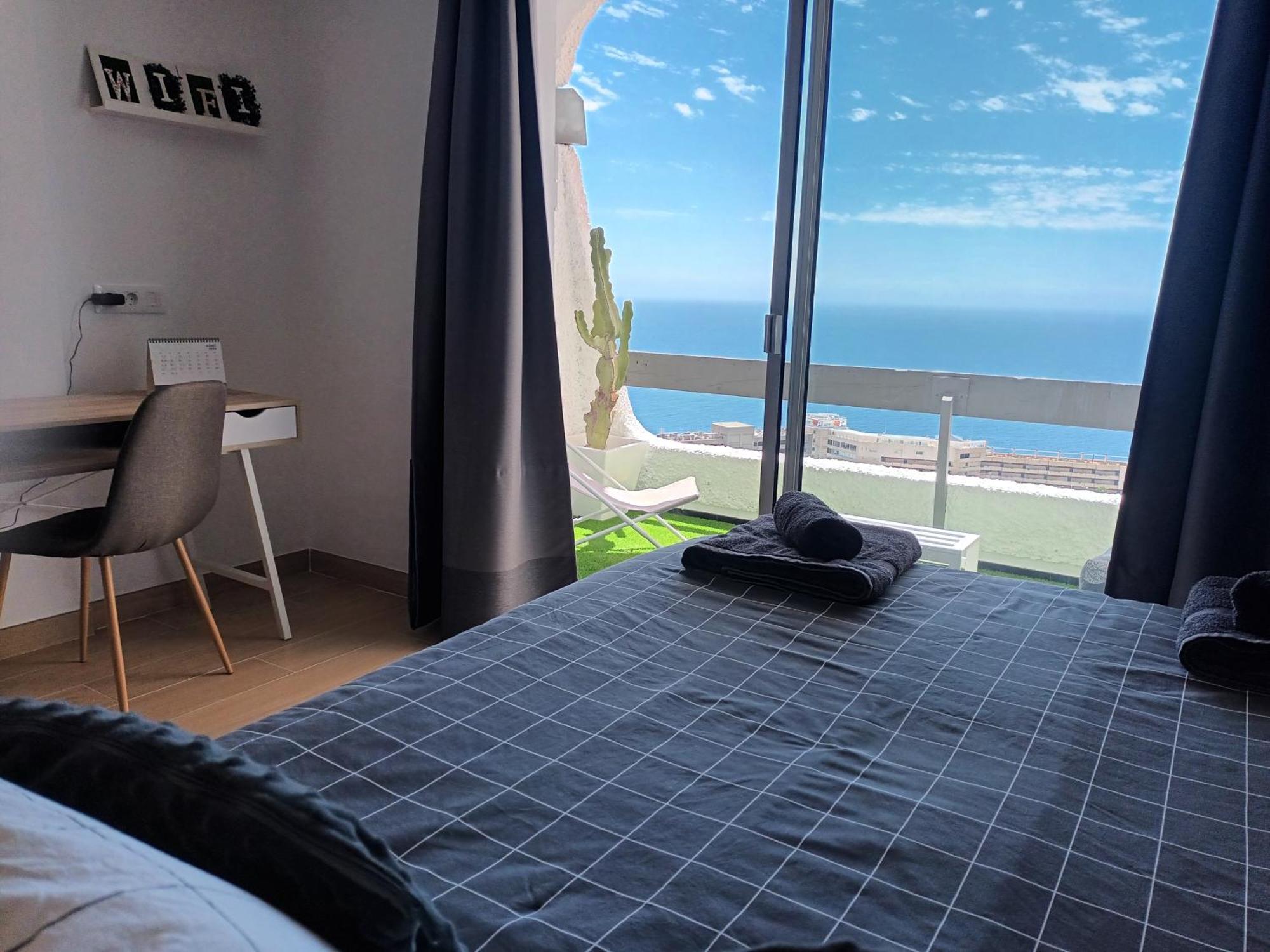 Apartment Modern Open-plan With Terrace And Sea View