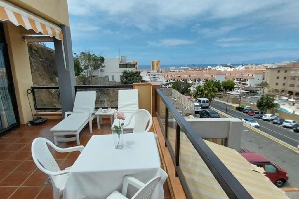 Apartamento 1-bedroom With Big Terrace And Ocean View In Cristianos Los Cristianos (Tenerife)