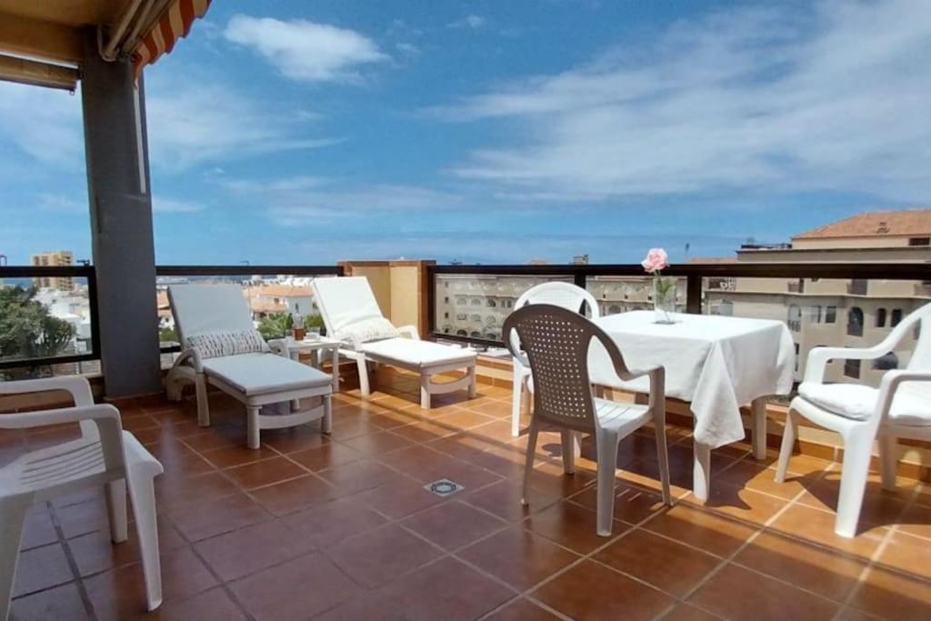 1-bedroom With Big Terrace And Ocean View In Cristianos Los Cristianos (Tenerife)