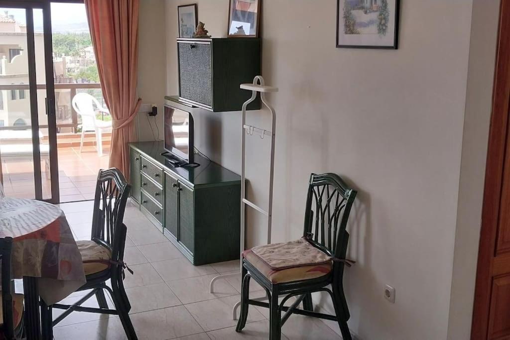 1-bedroom With Big Terrace And Ocean View In Cristianos Los Cristianos (Tenerife)