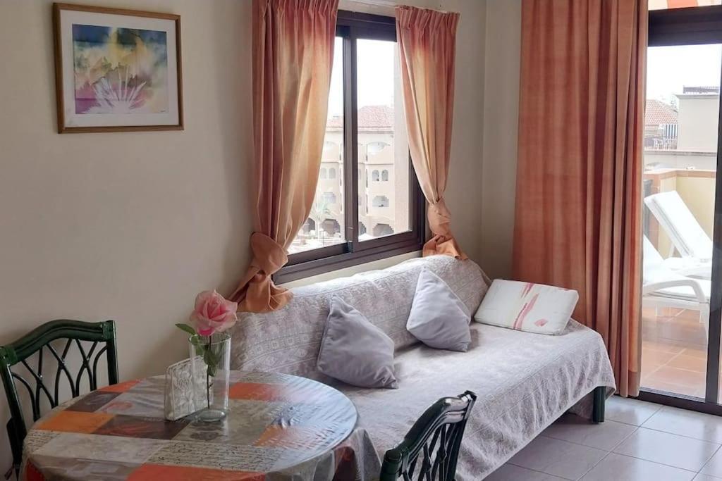 1-bedroom With Big Terrace And Ocean View In Cristianos