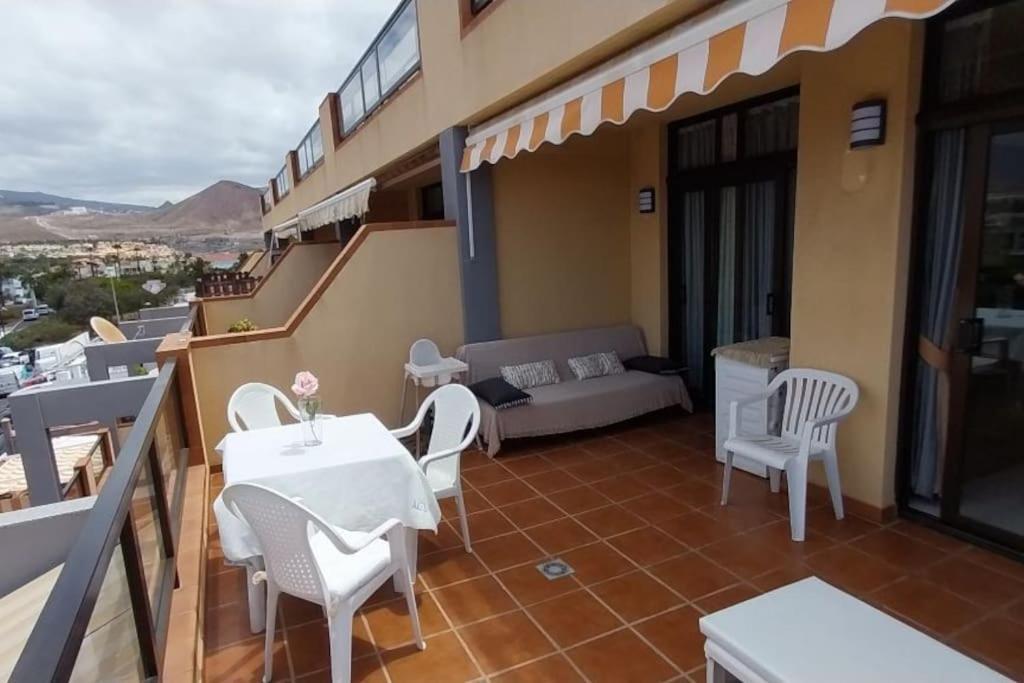 1-bedroom With Big Terrace And Ocean View In Cristianos Los Cristianos (Tenerife)
