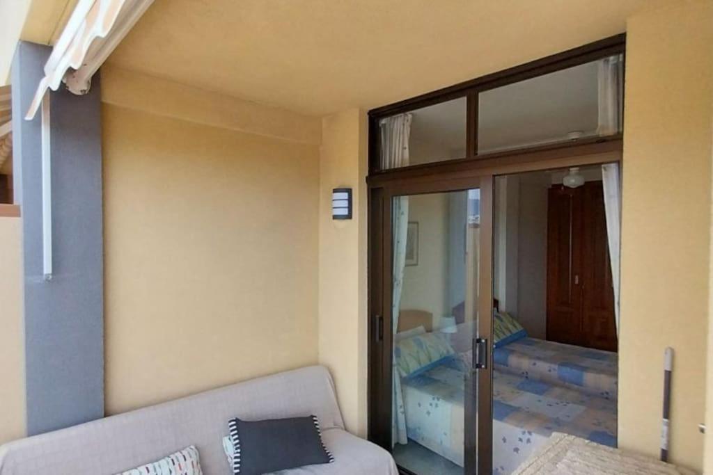 1-bedroom With Big Terrace And Ocean View In Cristianos