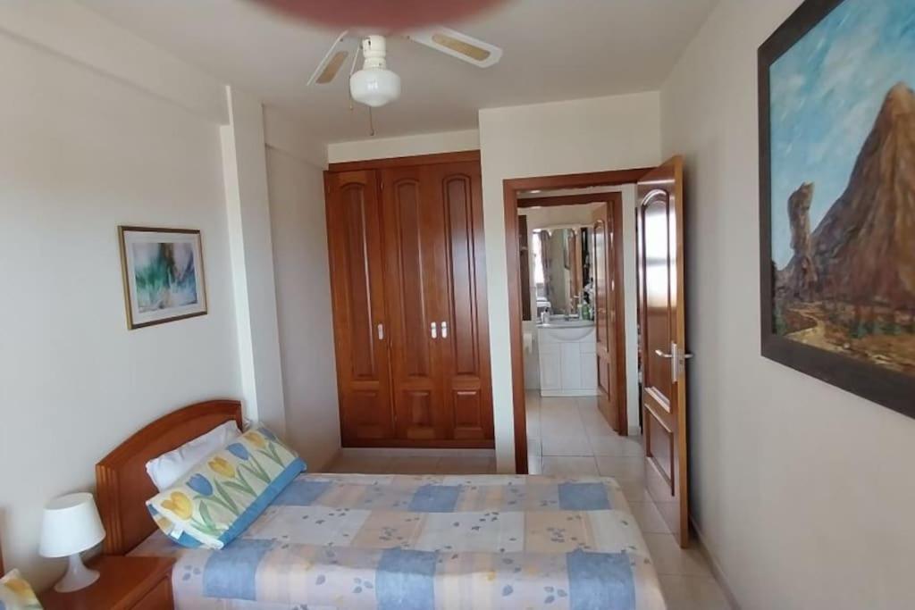 1-bedroom With Big Terrace And Ocean View In Cristianos Los Cristianos (Tenerife)