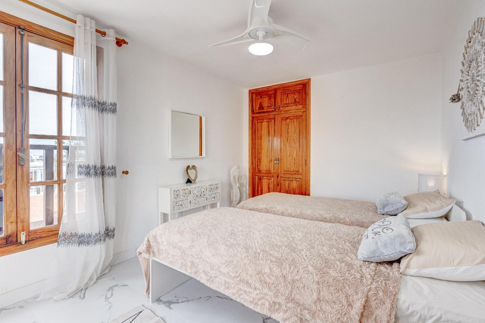 Natali ,luxury 3-levels Large On Tenerife, Ocean View, Private Poo L& Barbecue Area Costa Adeje (Tenerife)