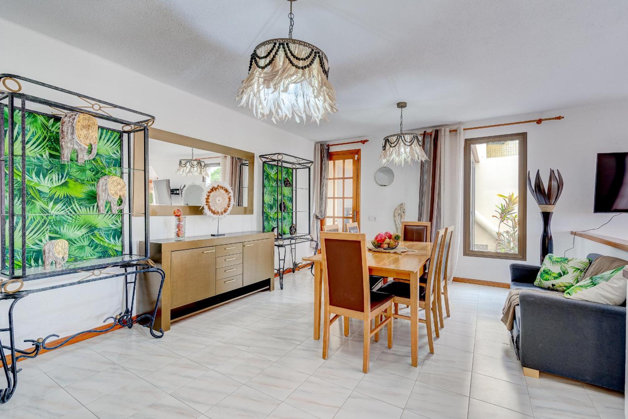 Villa Natali ,luxury 3-levels Large On Tenerife, Ocean View, Private Poo L& Barbecue Area Costa Adeje (Tenerife)