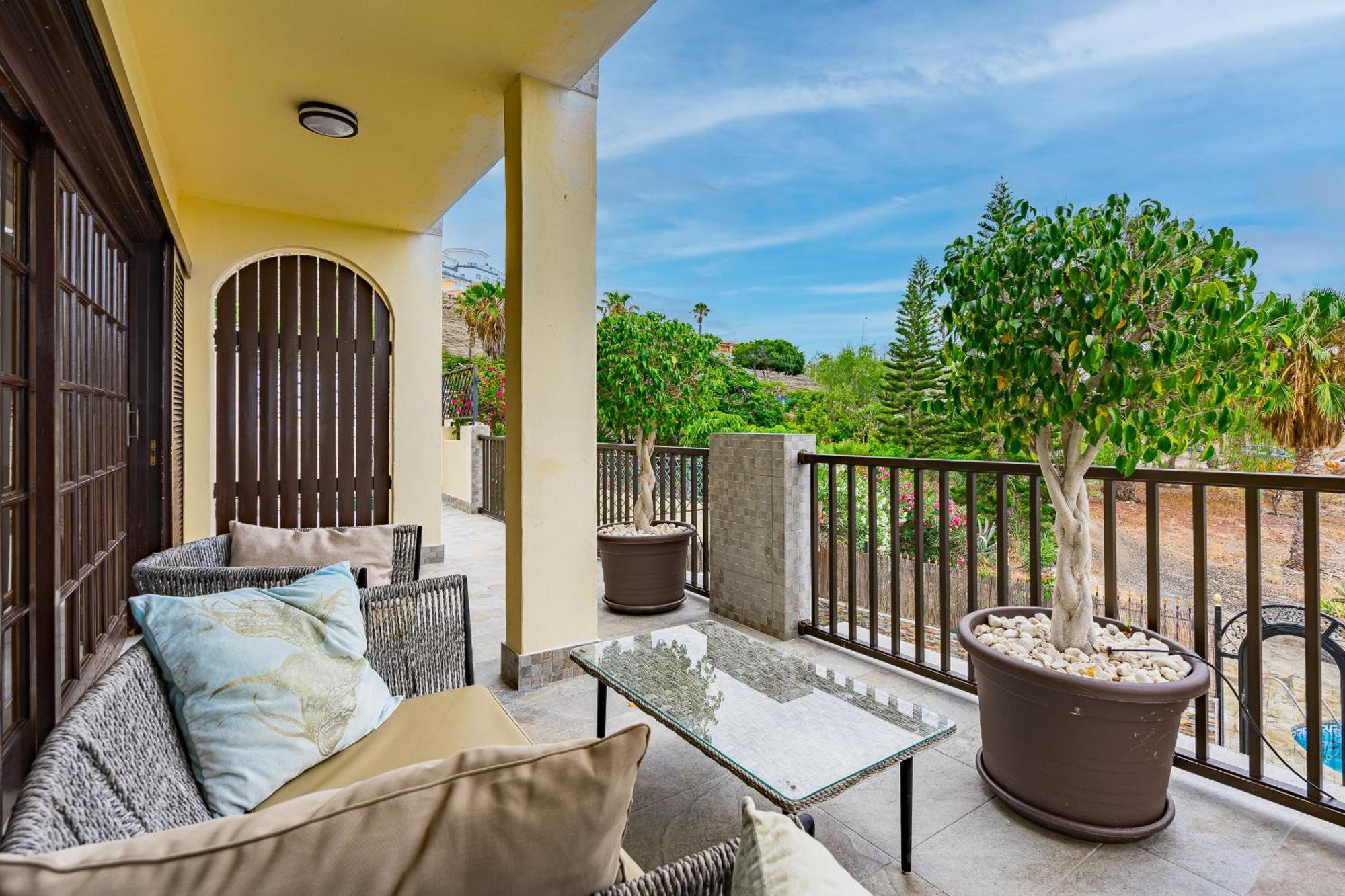 Villa Natali ,luxury 3-levels Large On Tenerife, Ocean View, Private Poo L& Barbecue Area Costa Adeje (Tenerife)