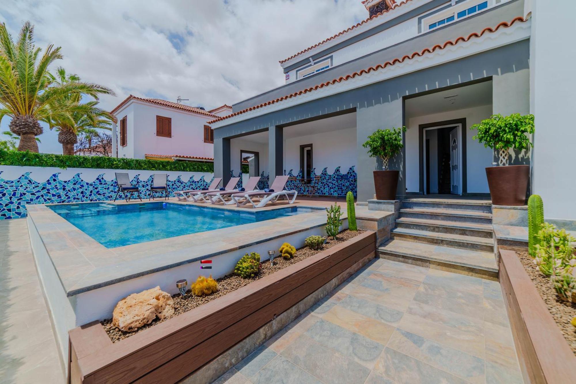Villa De Marcos De Lujo Con Piscina Privada