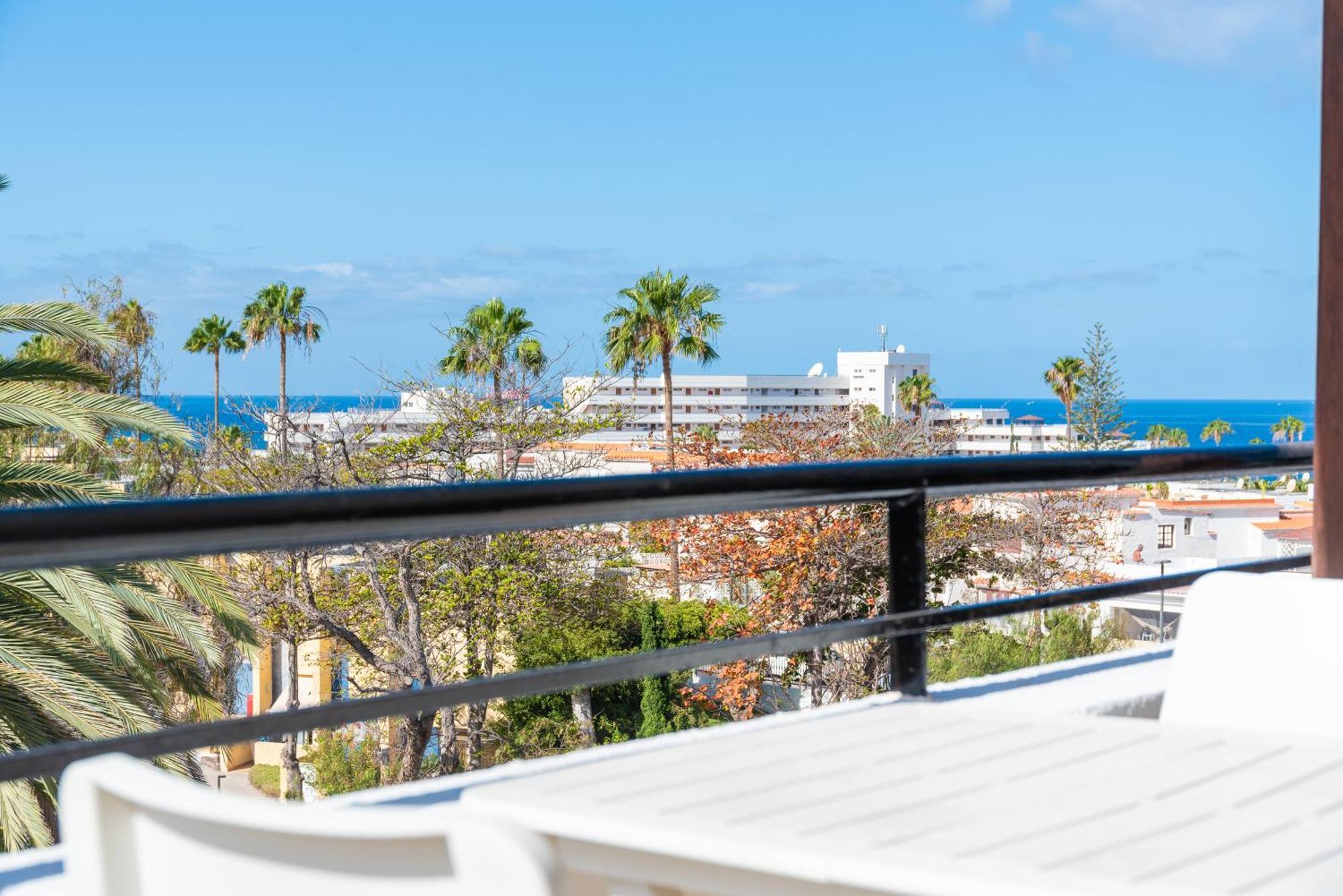 2 Bedroom With Seaview * Playa de las Américas