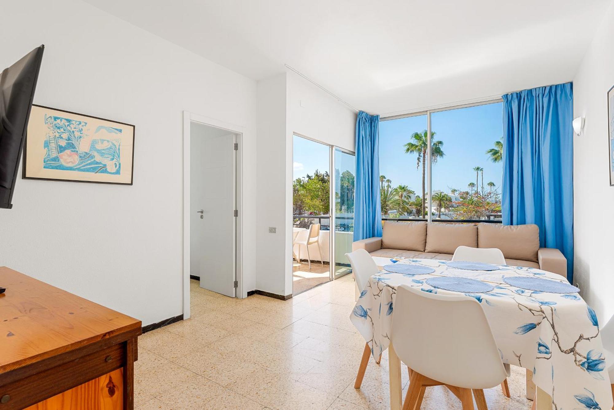 2 Bedroom With Seaview * Playa de las Américas