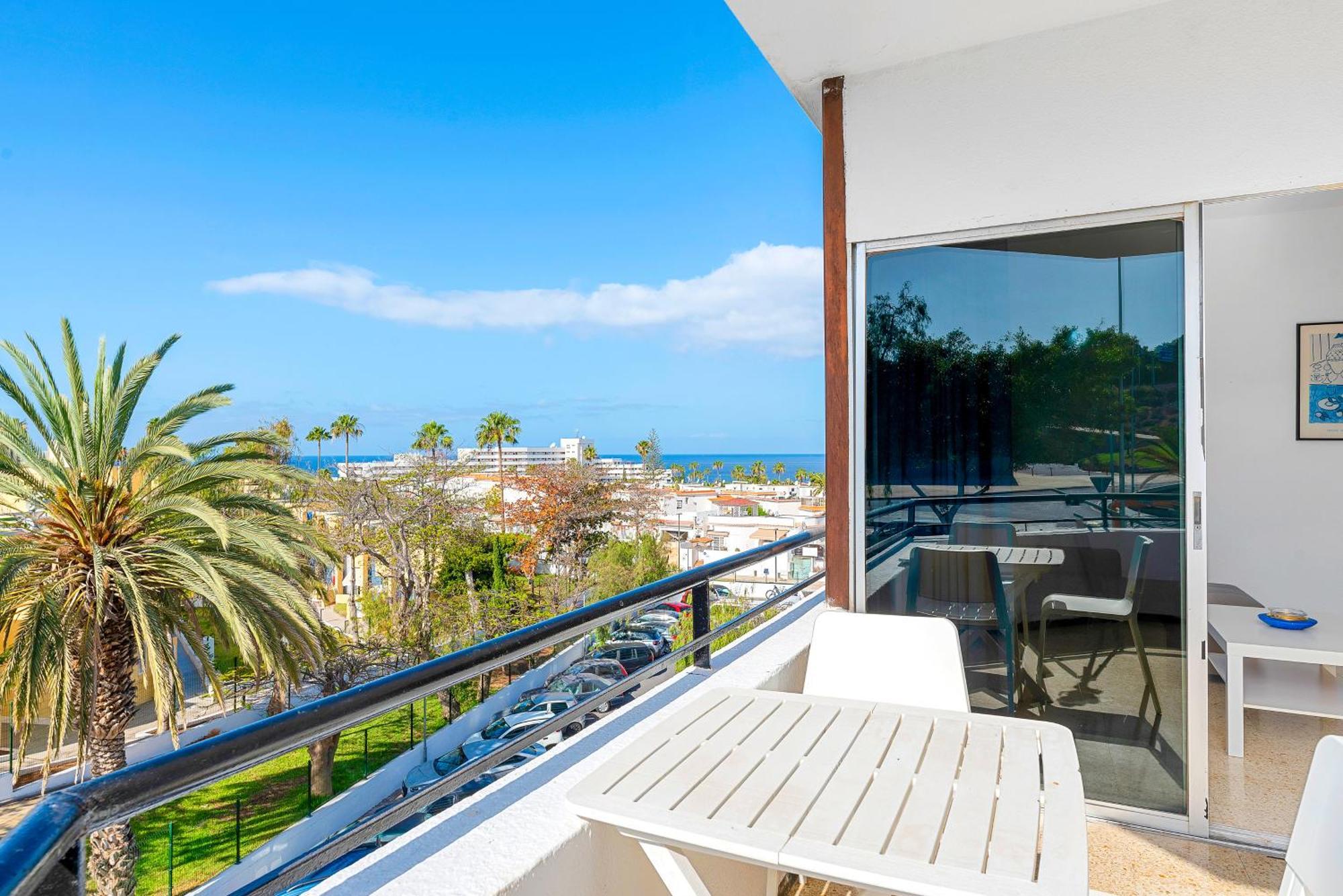 2 Bedroom With Seaview Appartement