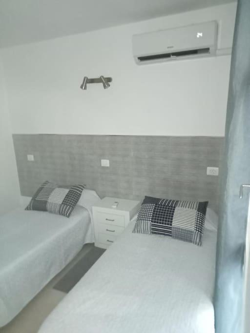 Private With Air Condition And Pool *