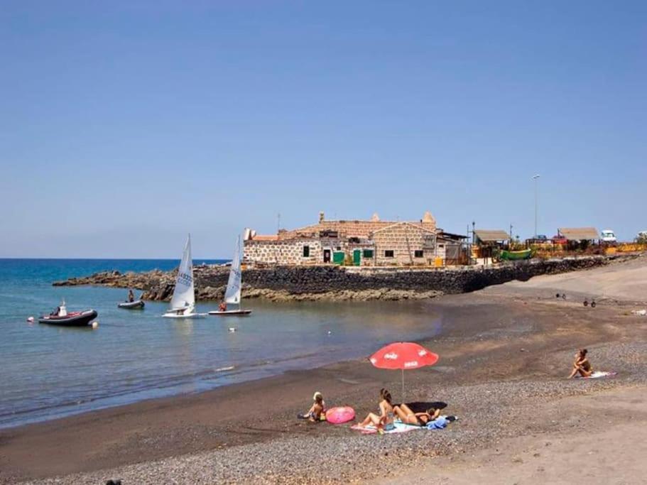 Private With Air Condition And Pool Apartamento